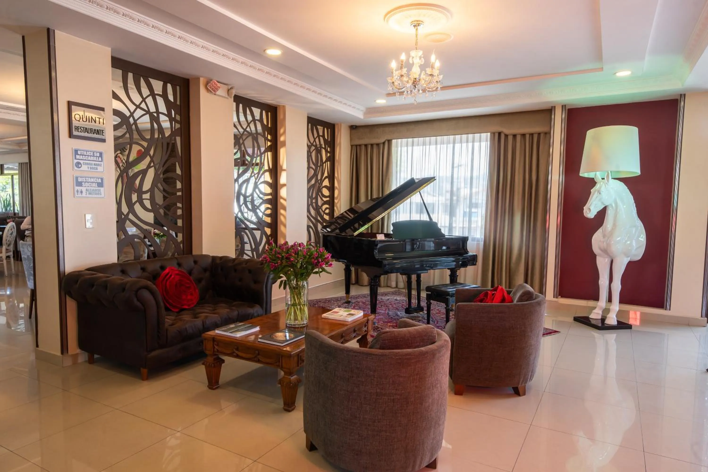 Business facilities in Quindeloma Art Hotel & Gallery