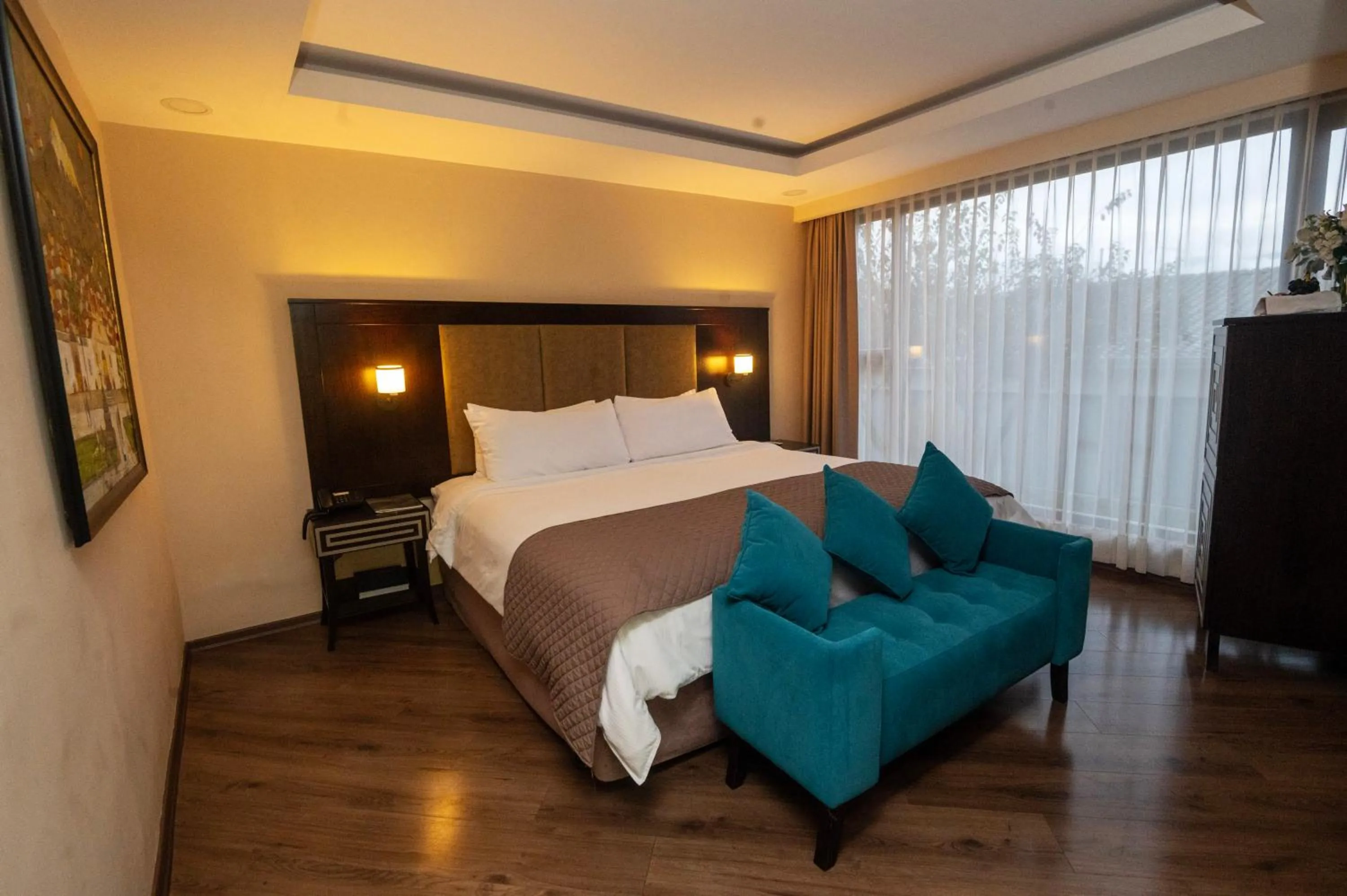 Bed in Quindeloma Art Hotel & Gallery