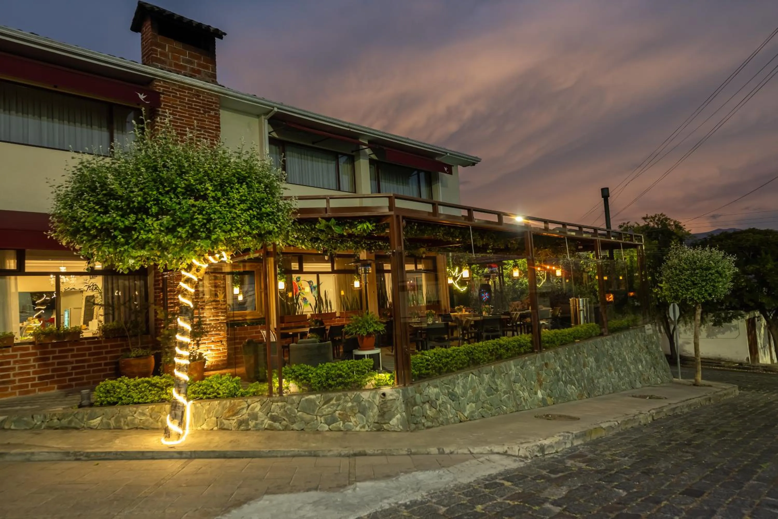 Property building in Quindeloma Art Hotel & Gallery