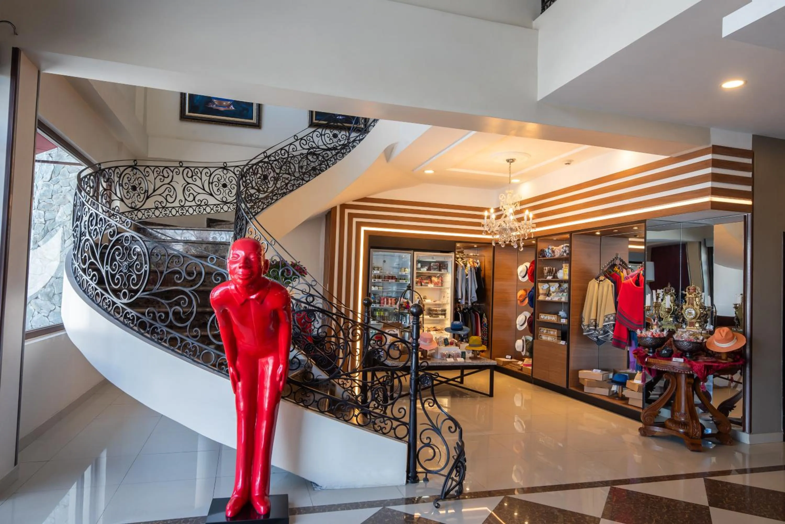 Property building in Quindeloma Art Hotel & Gallery