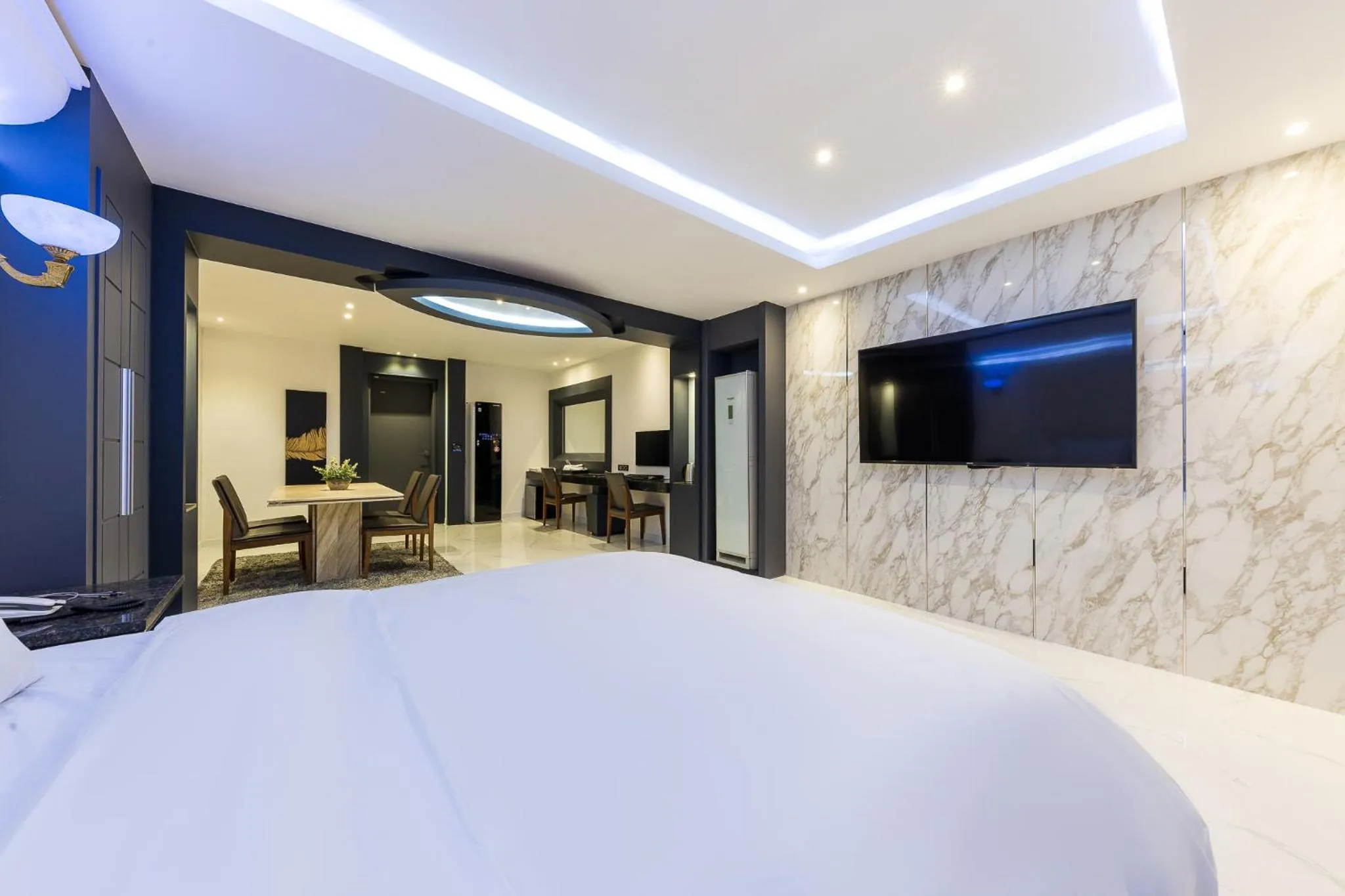 Bed in Seosan Aria Hotel