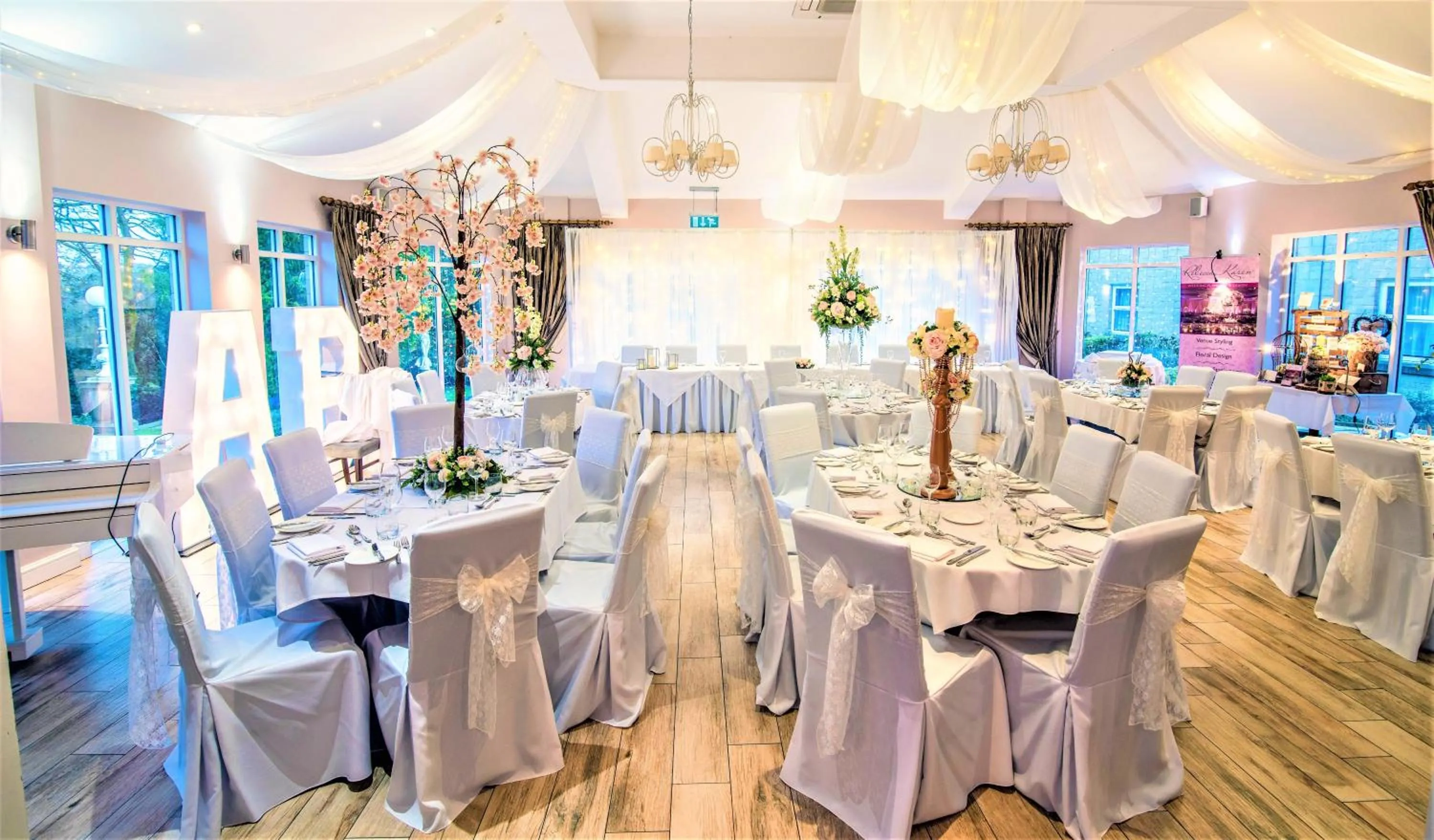 Restaurant/places to eat in Astley Bank Hotel