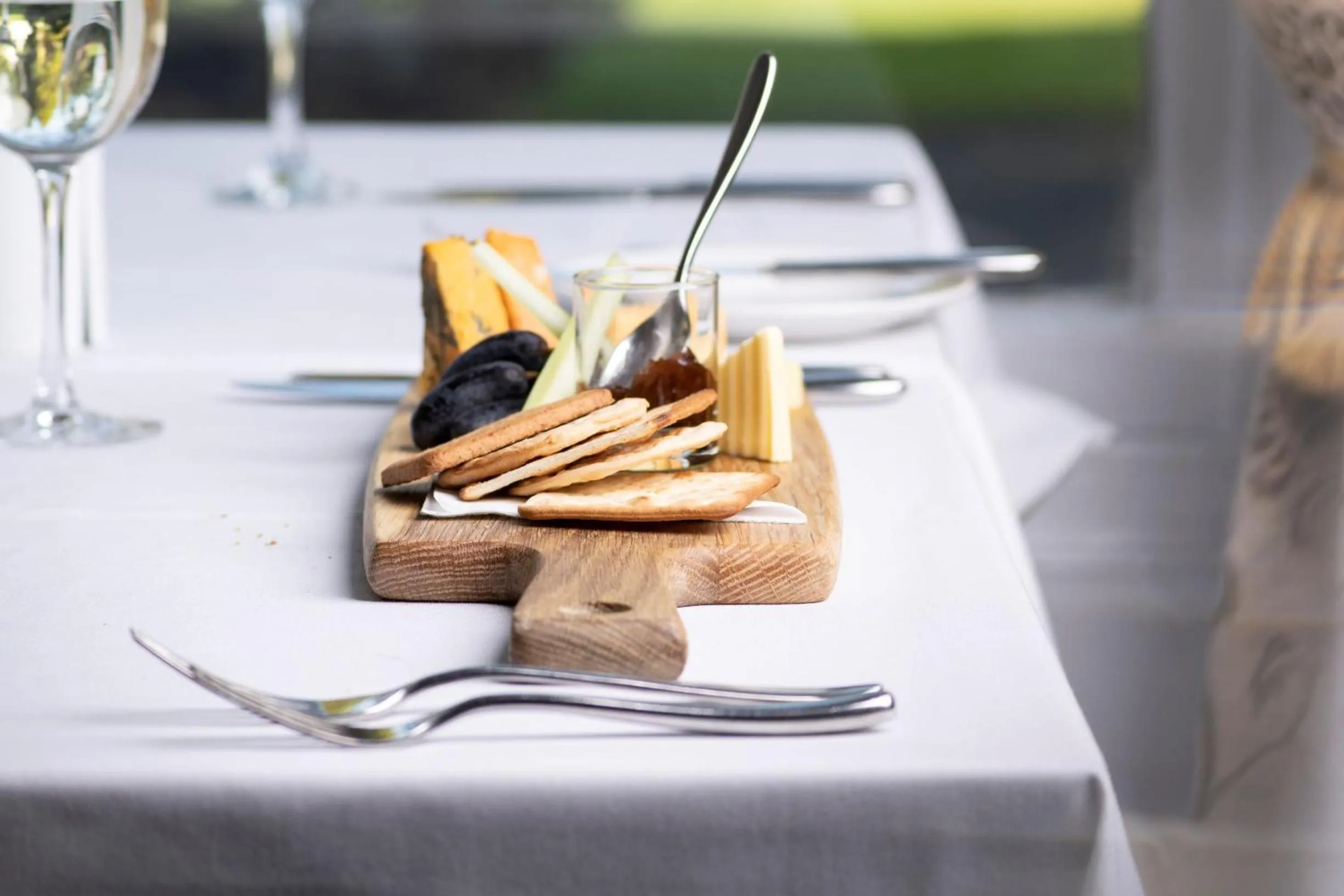 Restaurant/places to eat in Astley Bank Hotel