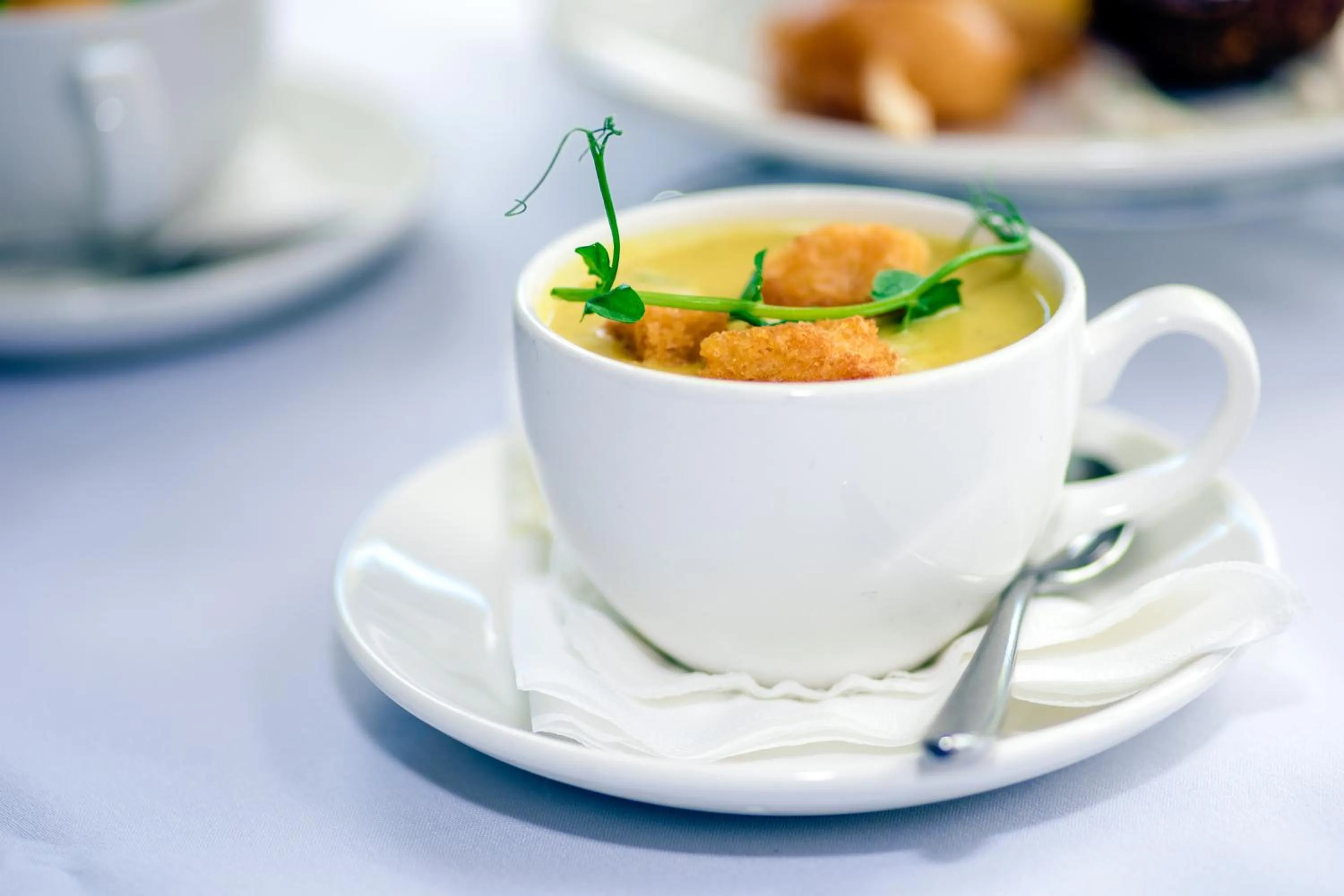 Restaurant/places to eat in Astley Bank Hotel