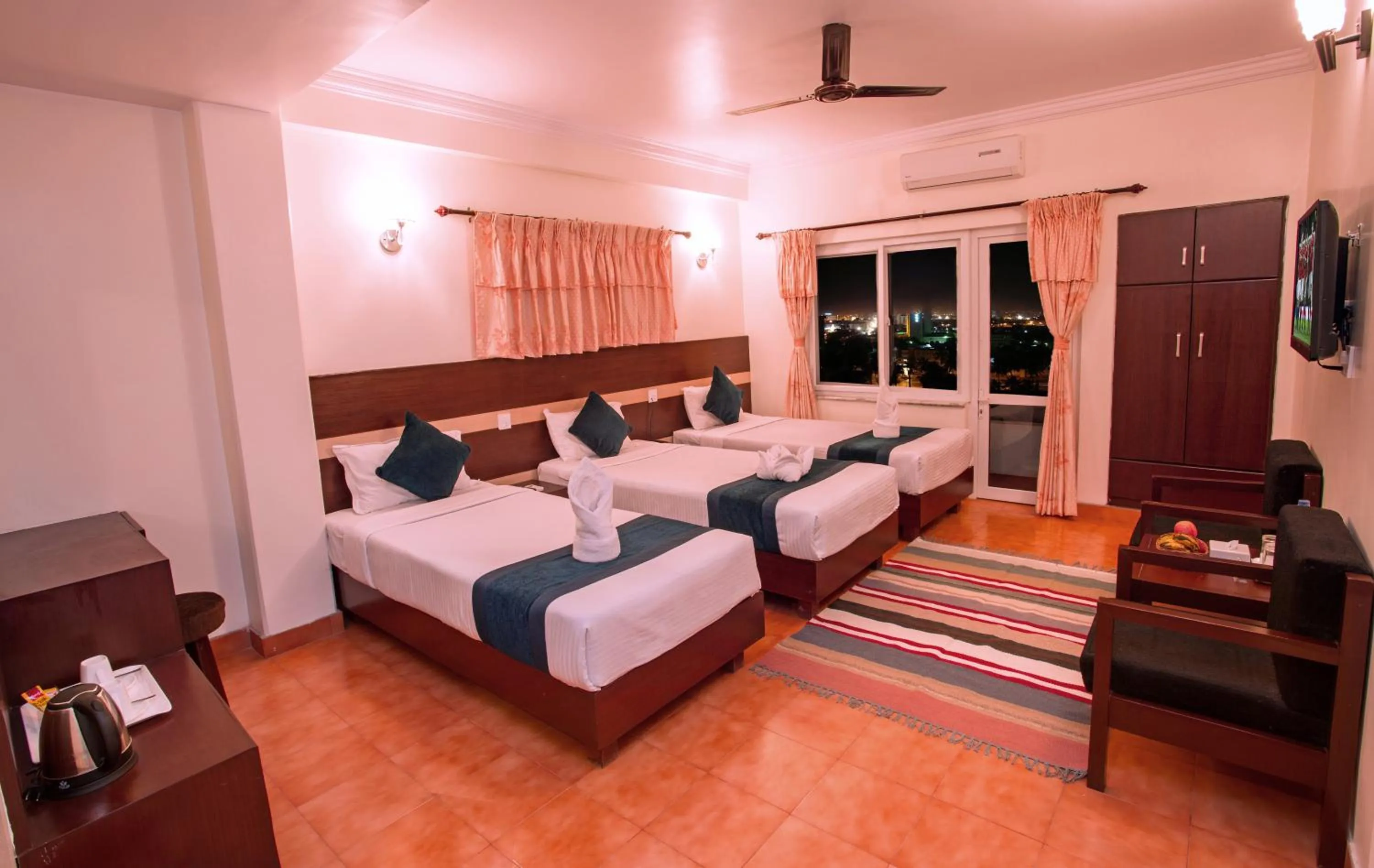 Photo of the whole room, Bed in Hotel Spring