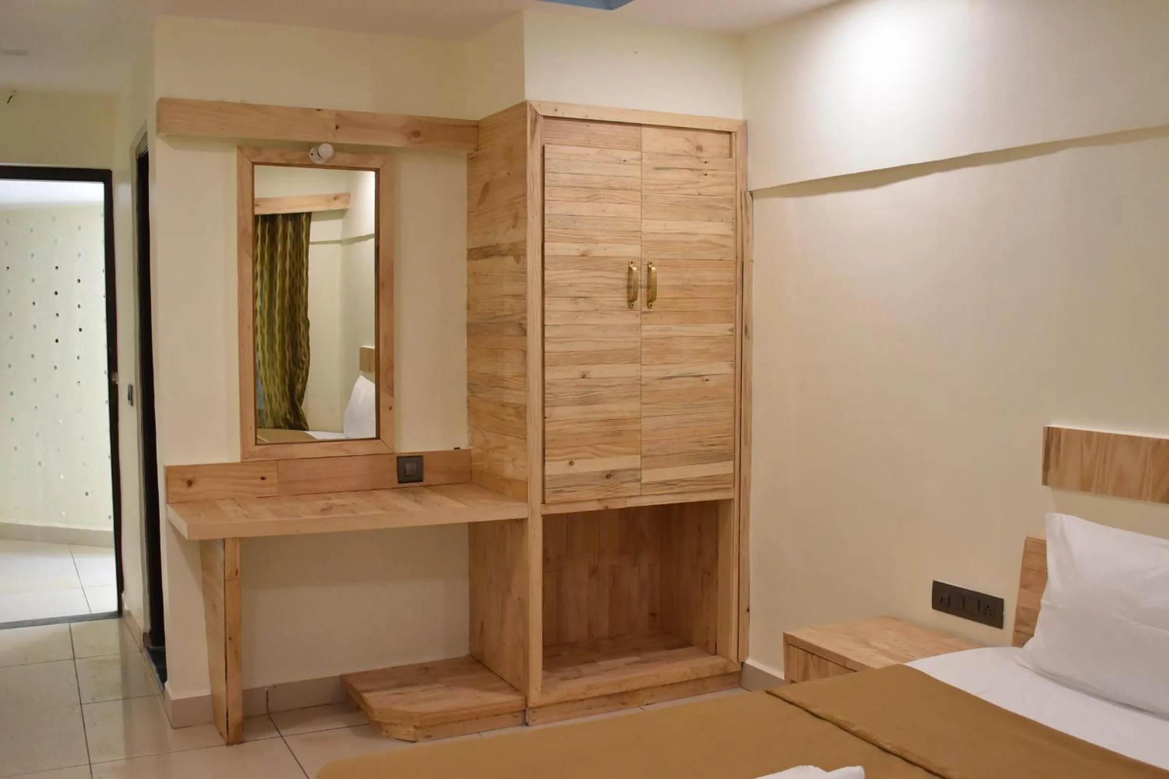 Photo of the whole room in Riverside Inn