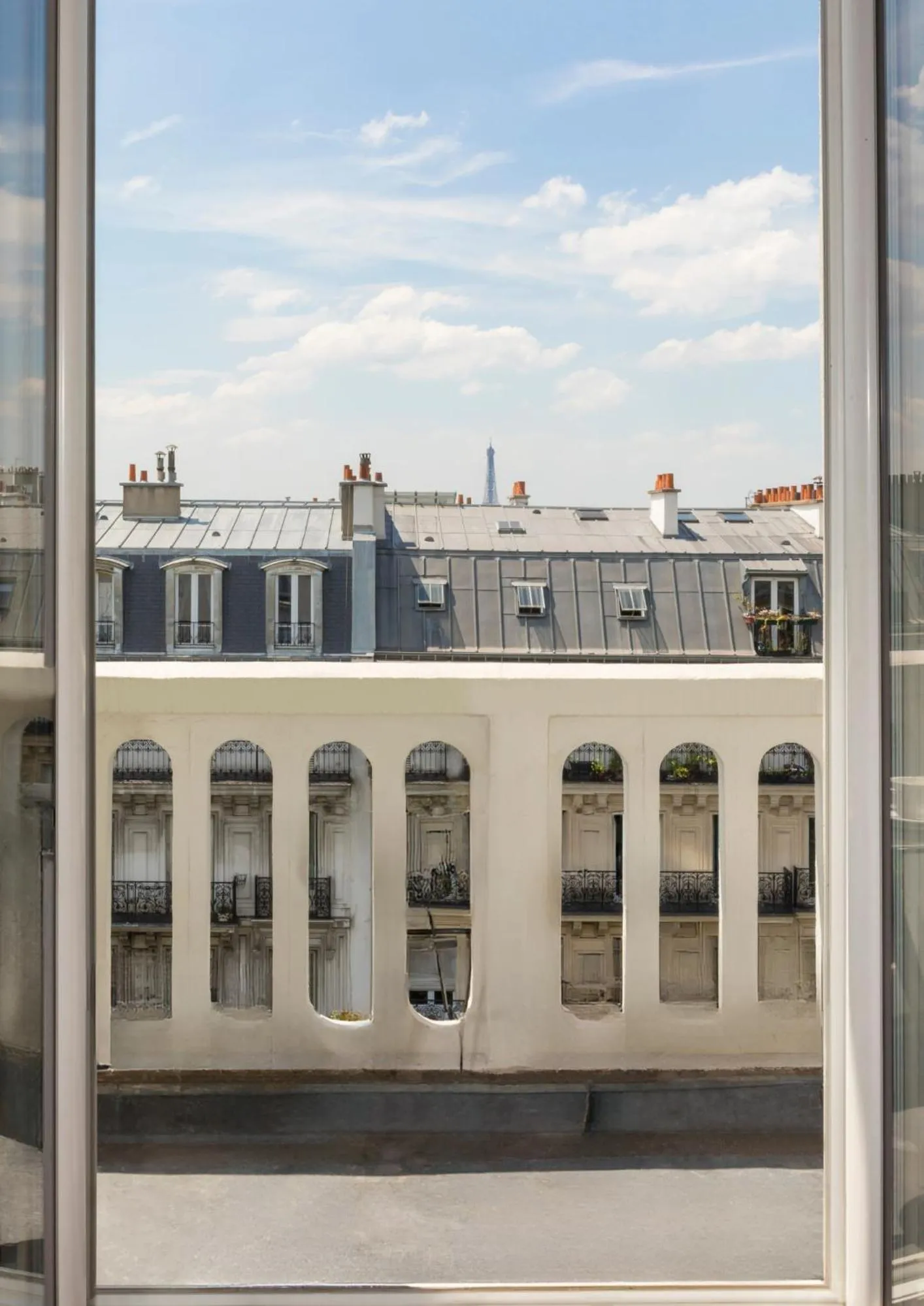 View (from property/room) in Libertel Gare Du Nord Suede