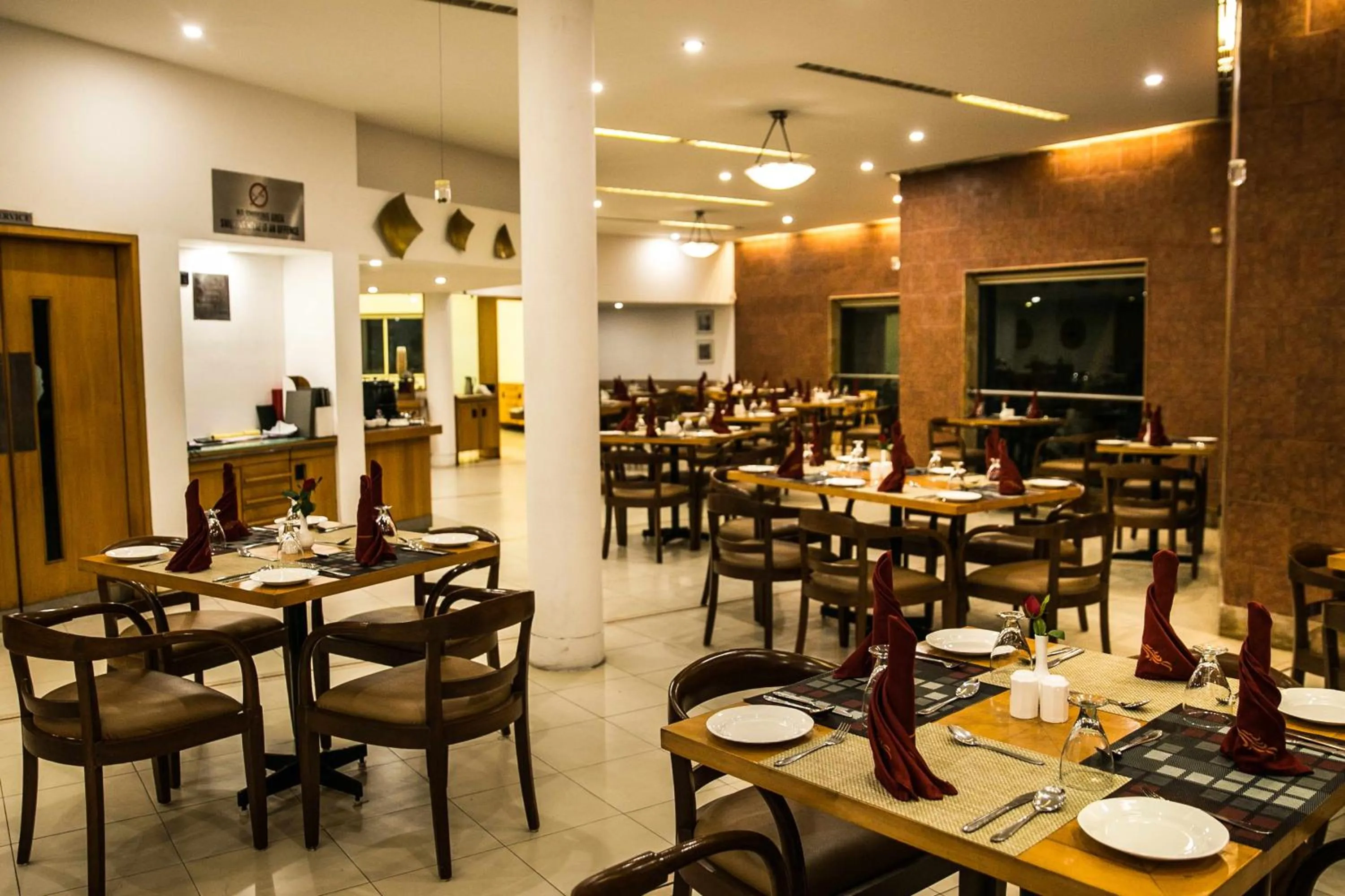 Restaurant/places to eat in Ras Resort By Treat Silvassa