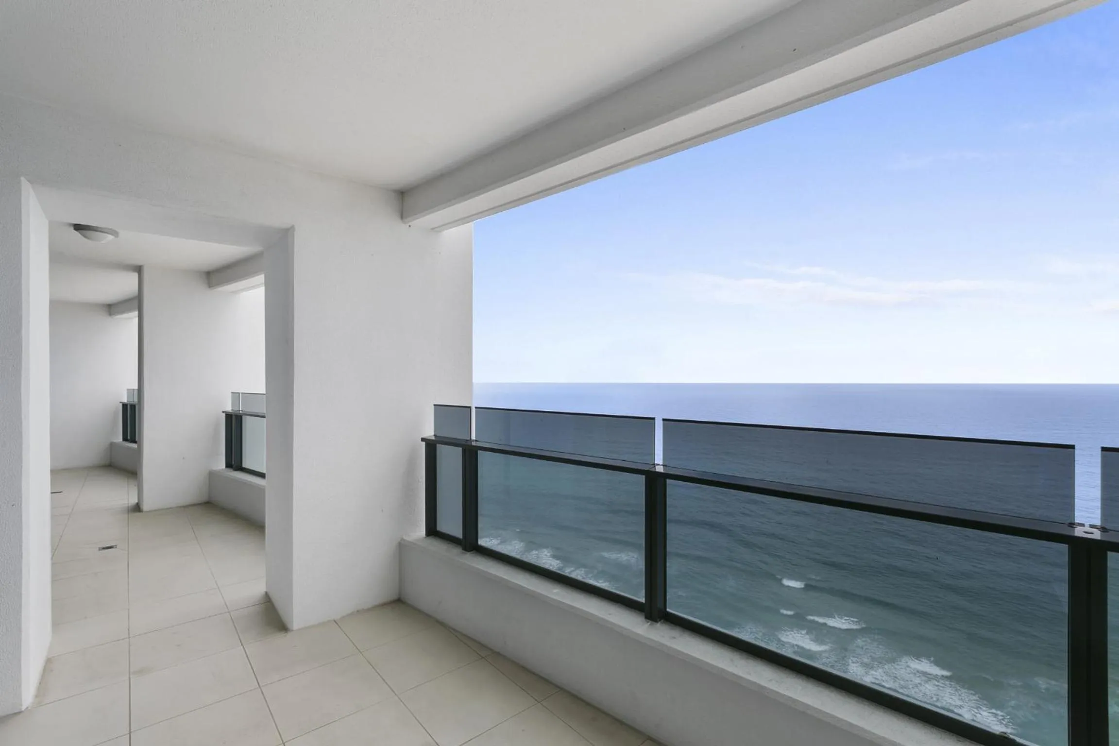 Sea view in Soul on the Esplanade - HR Surfers Paradise