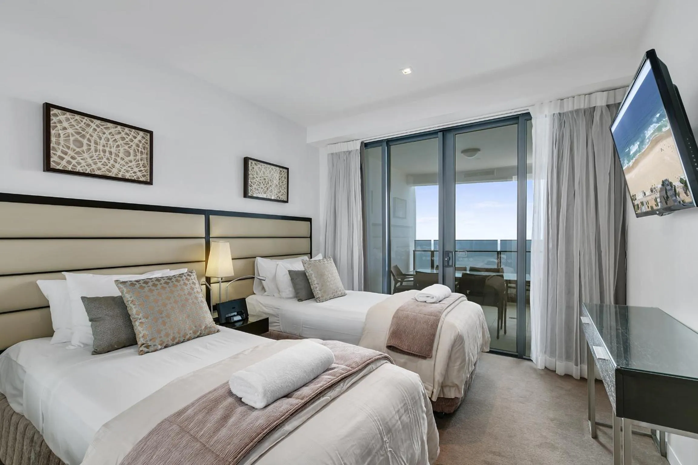 TV and multimedia, Bed in Soul on the Esplanade - HR Surfers Paradise