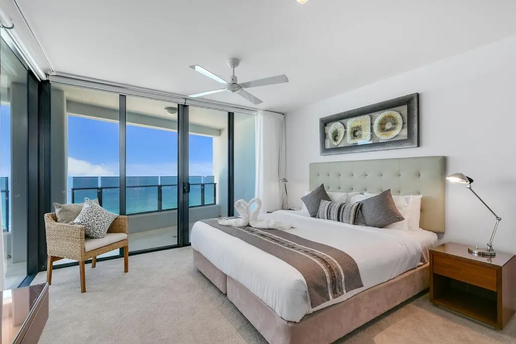 Bedroom, Bed in Soul on the Esplanade - HR Surfers Paradise