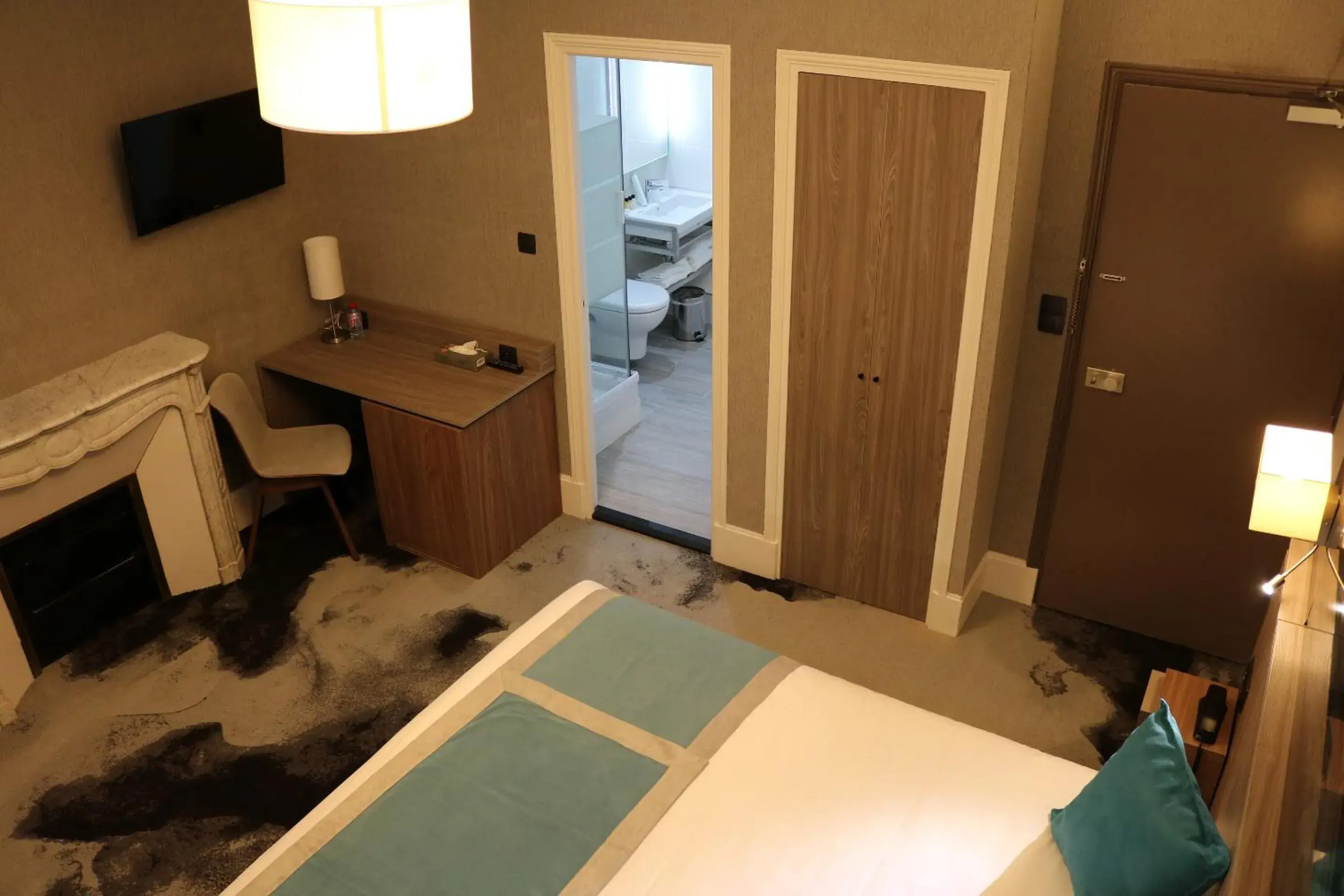 Double or Twin Room - Ermitage in La Mère Poulard Double or Twin Room - Ermitage in La Mère Poulard