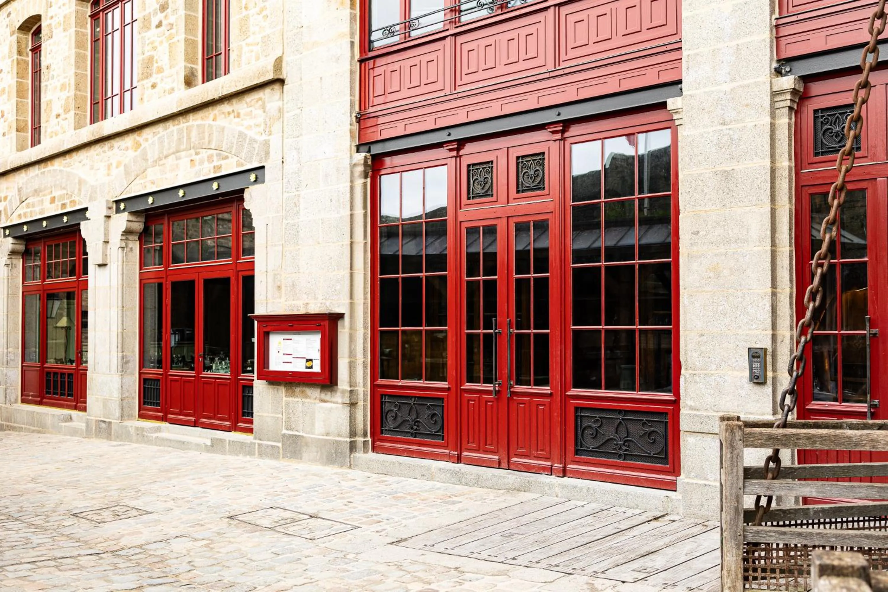 Property building in La Mère Poulard