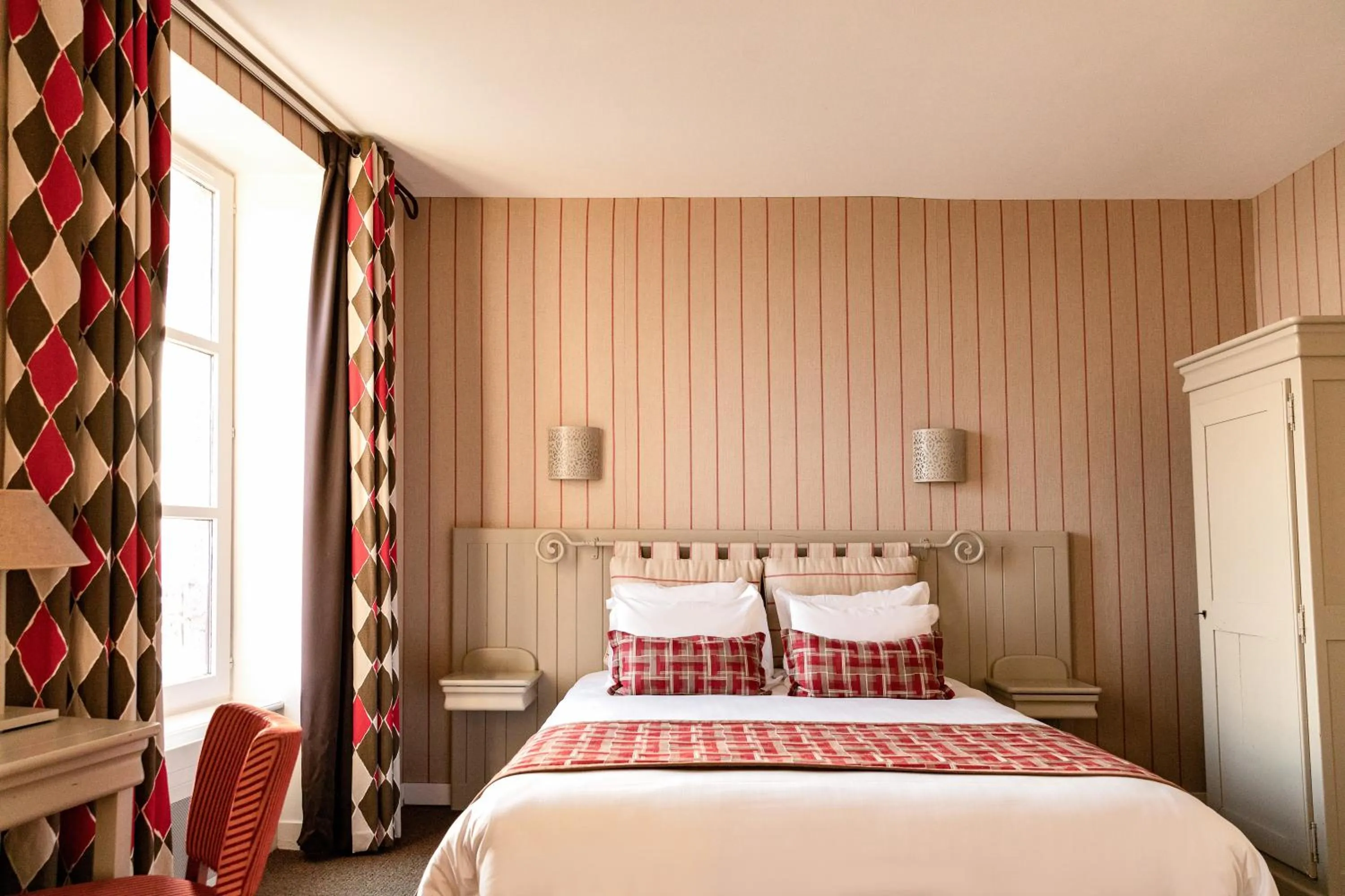 Bedroom, Bed in La Mère Poulard