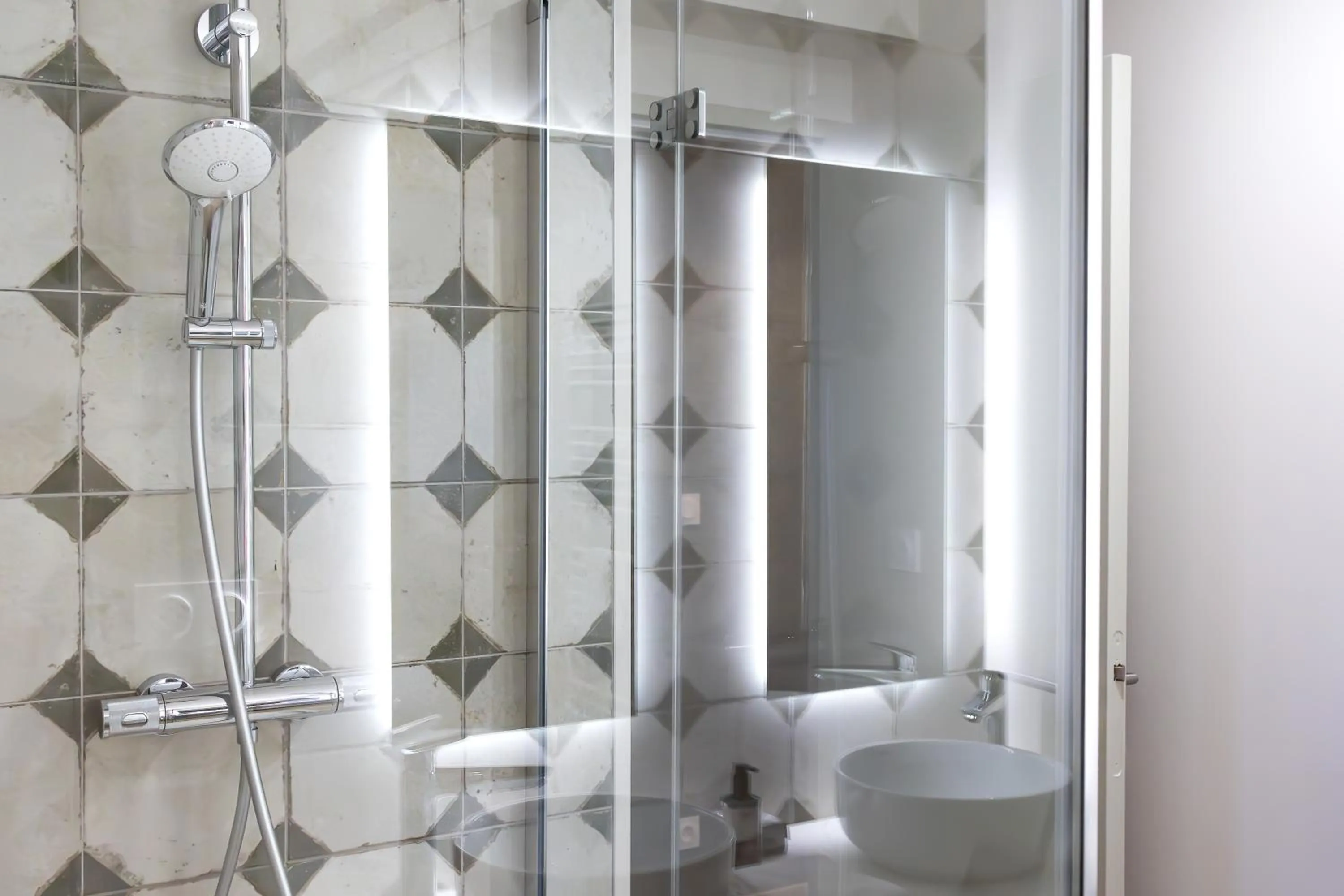 Bathroom in La Mère Poulard