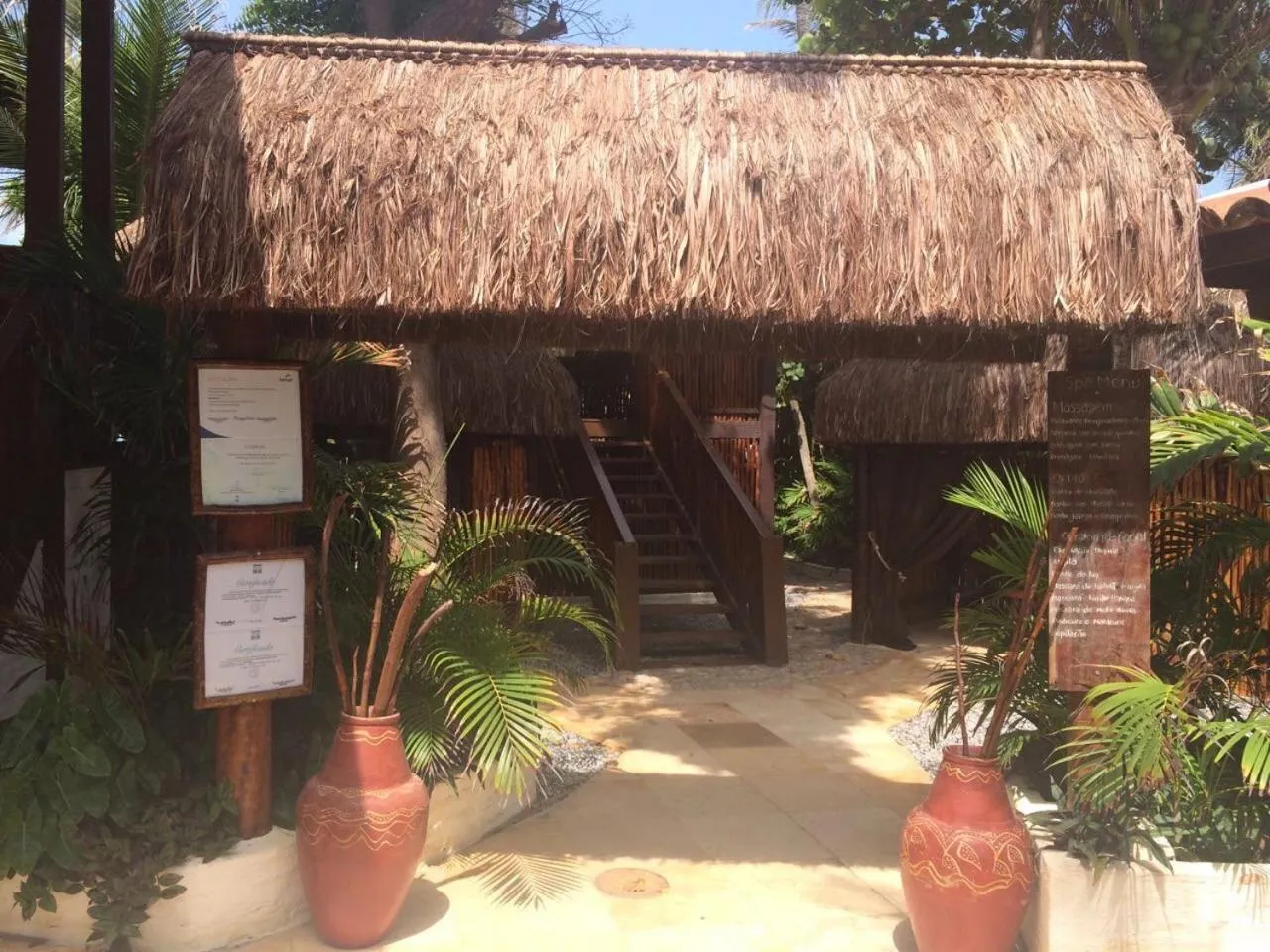 Facade/entrance in Hotel Rede Beach
