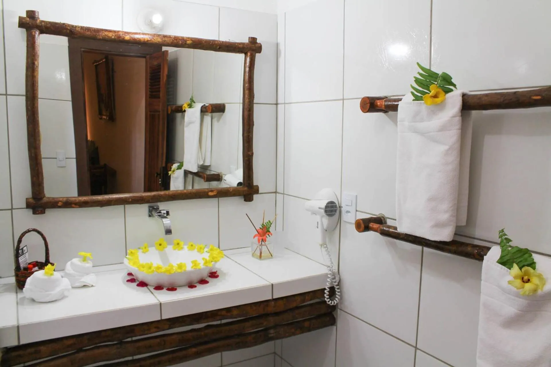Bathroom in Hotel Rede Beach