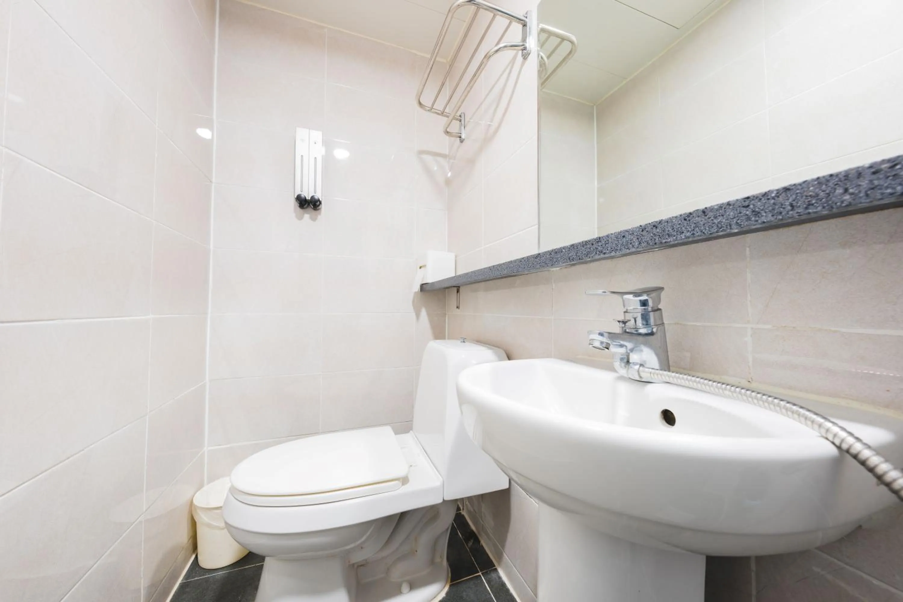 Shower in MyeongDong New Stay Inn