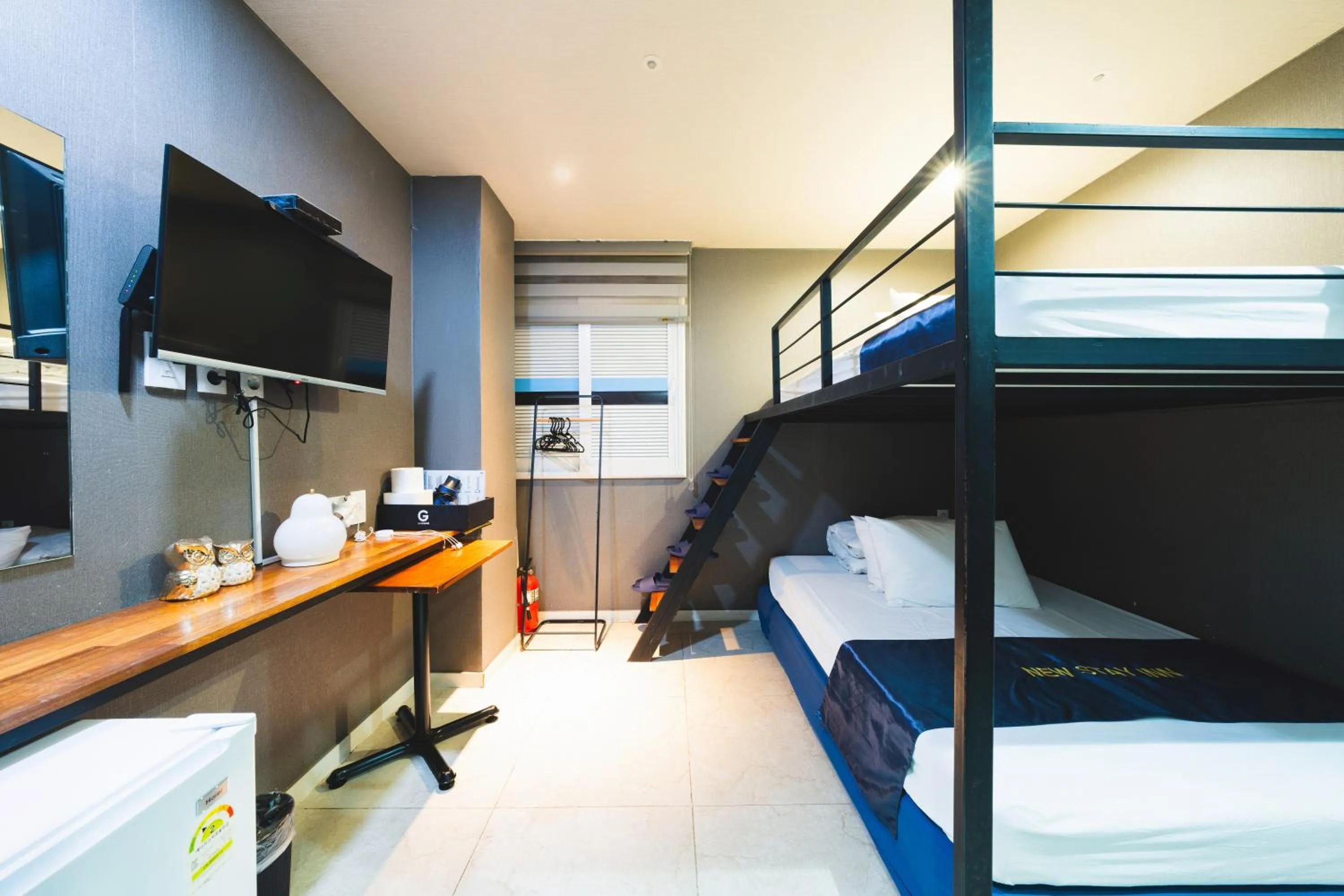 bunk bed, Bed in MyeongDong New Stay Inn