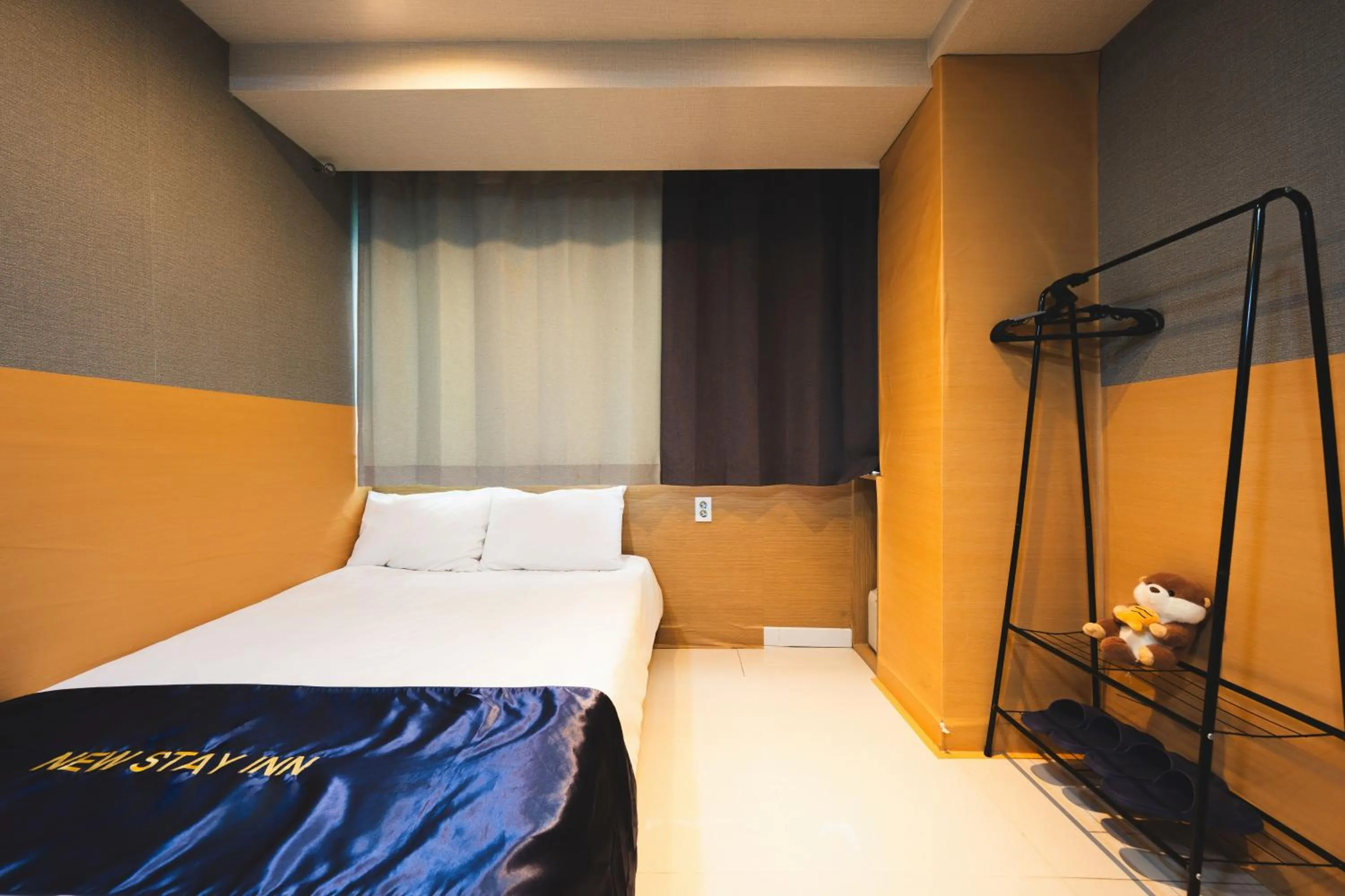 Bed in MyeongDong New Stay Inn