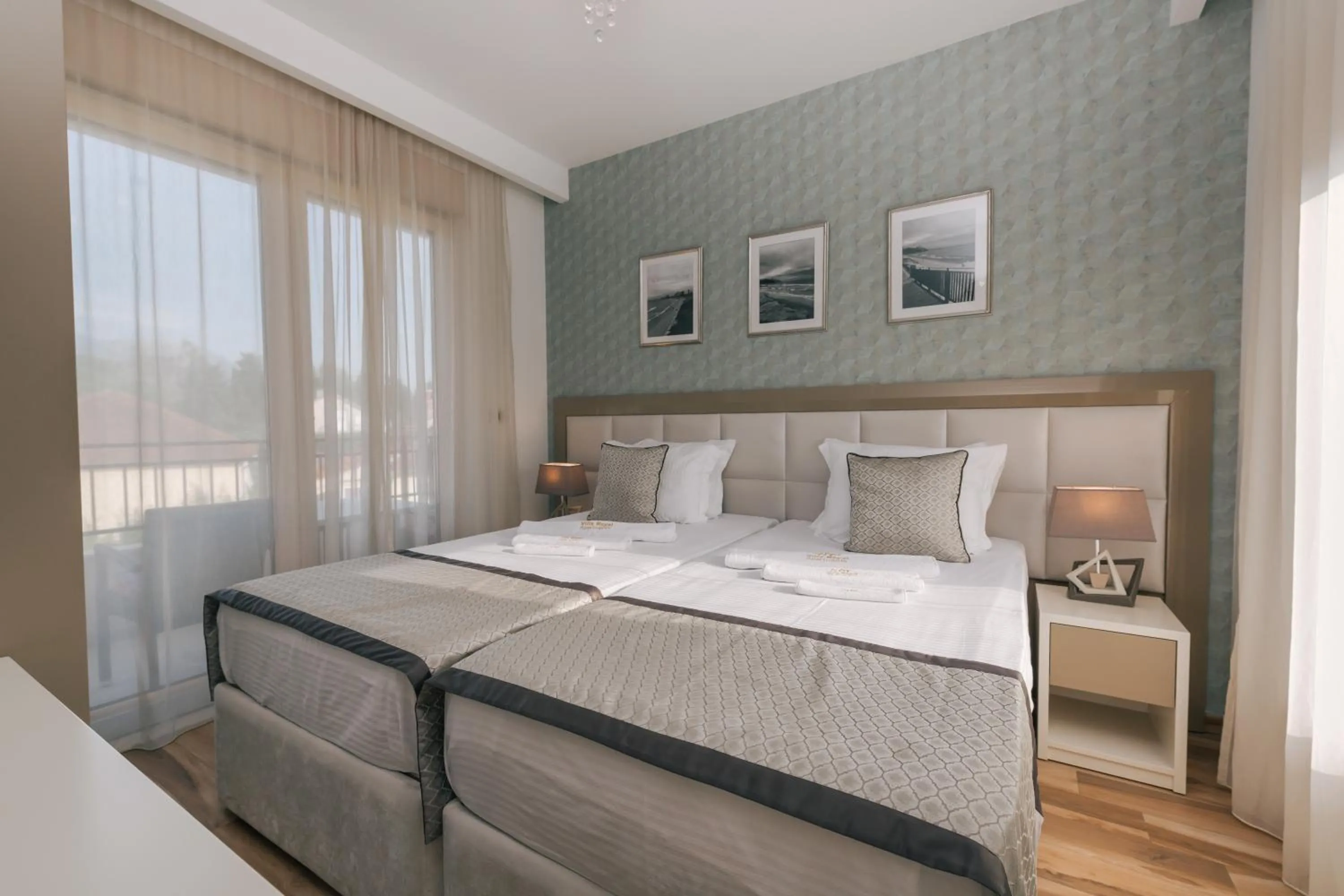 Photo of the whole room, Bed in Villa Royal Apartments