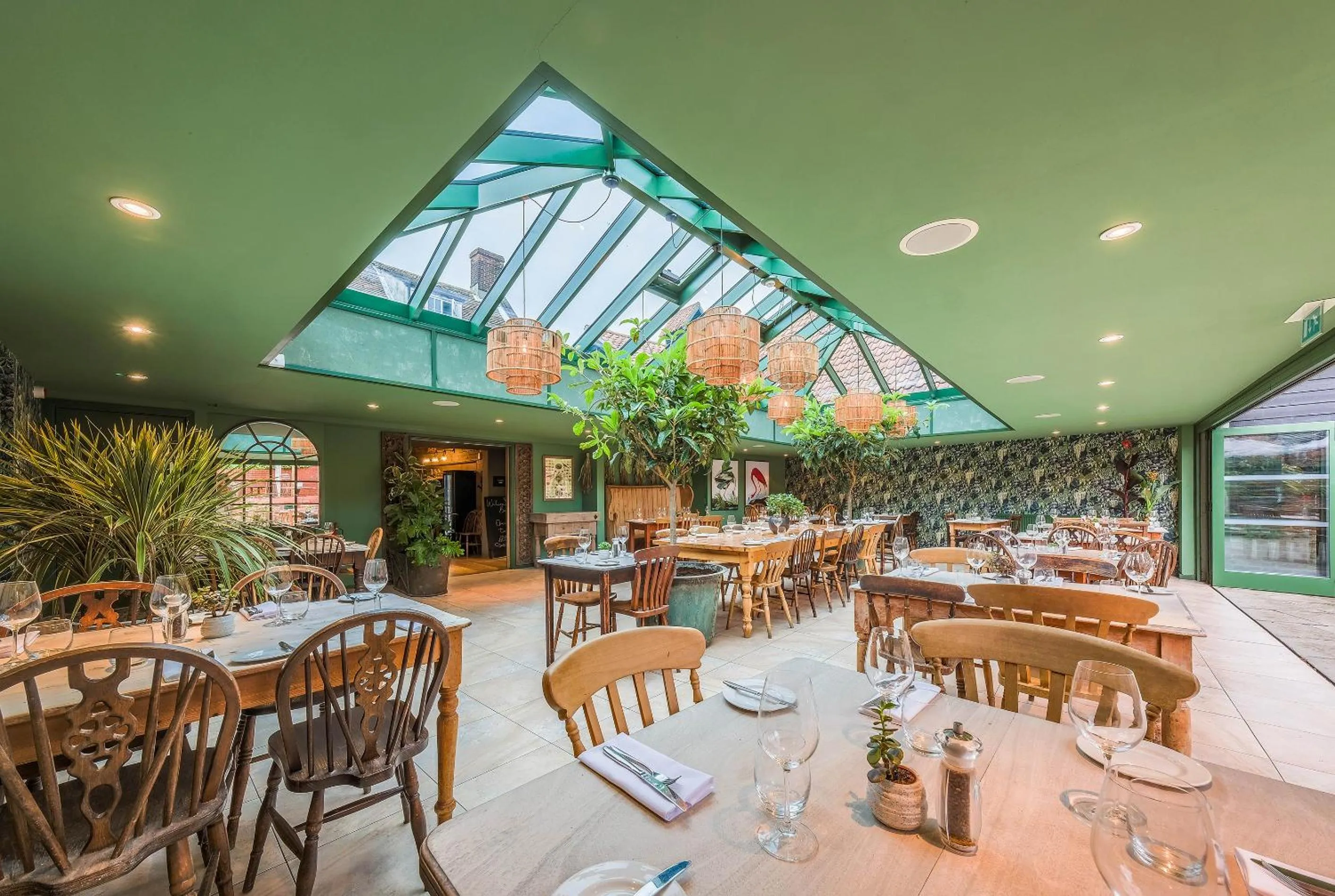 Restaurant/places to eat in The Westleton Crown