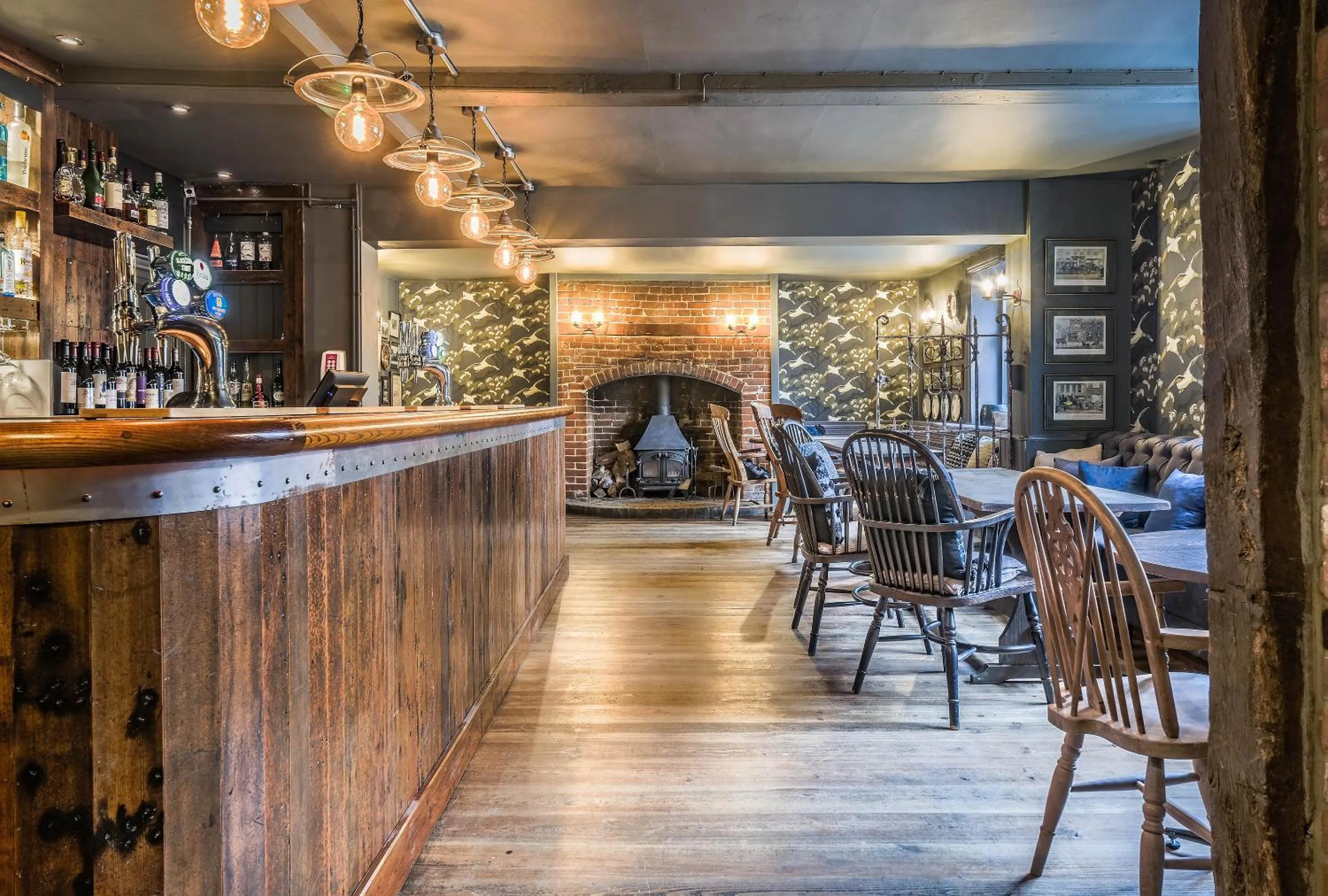 Restaurant/places to eat in The Westleton Crown