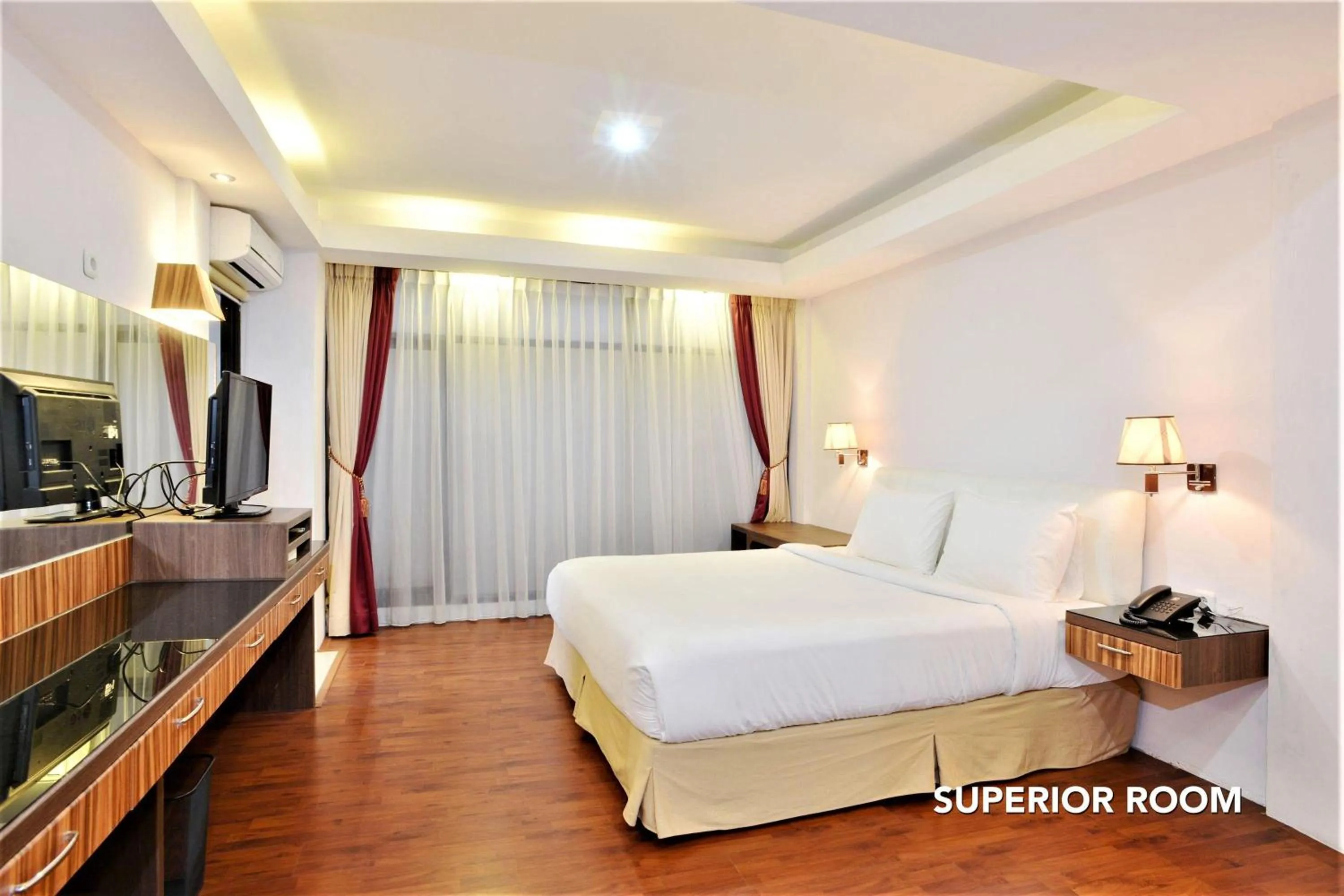 Bed in Kasira Residence