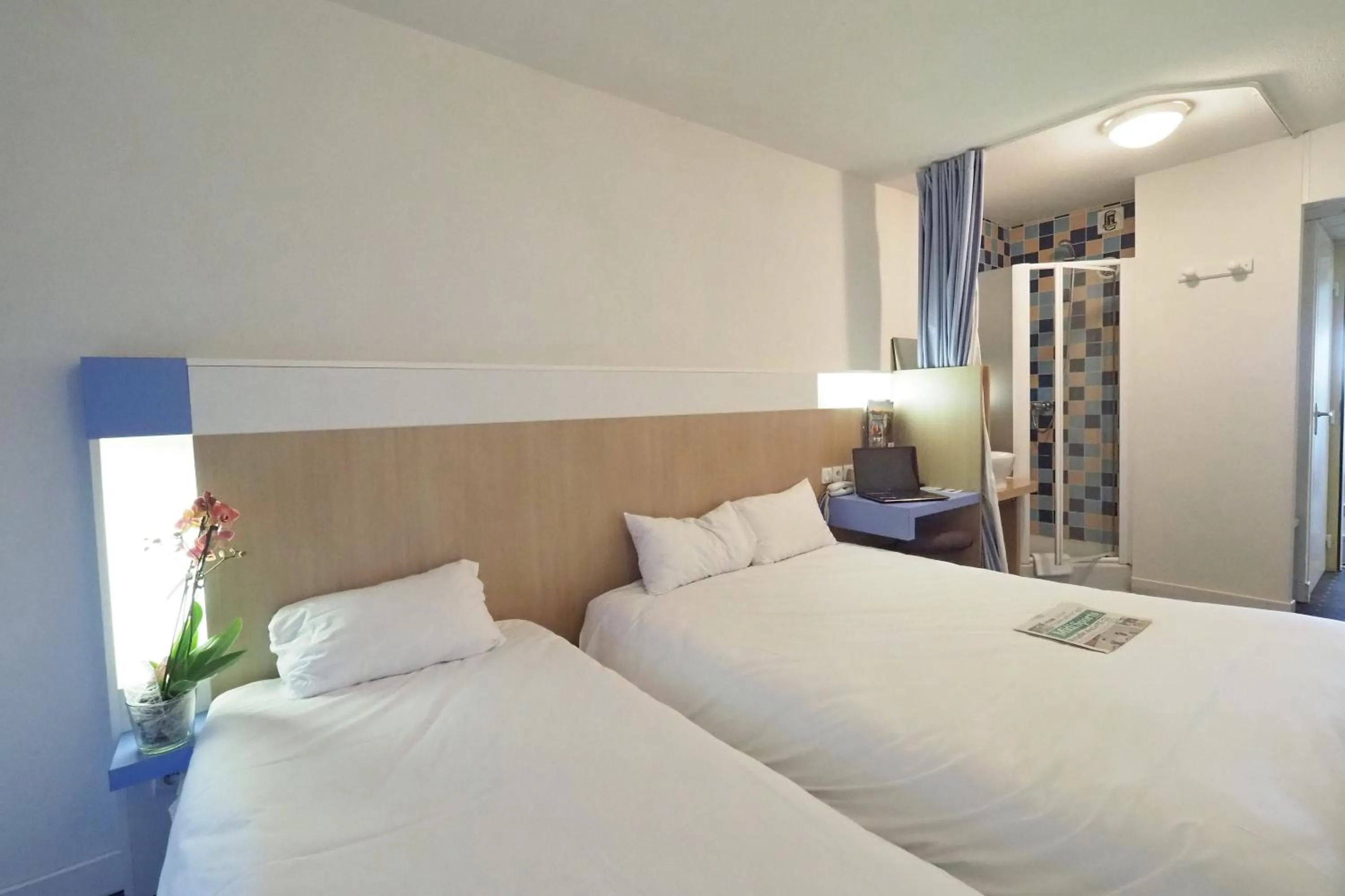 Bed in The Originals Access, Hôtel Millau Sud