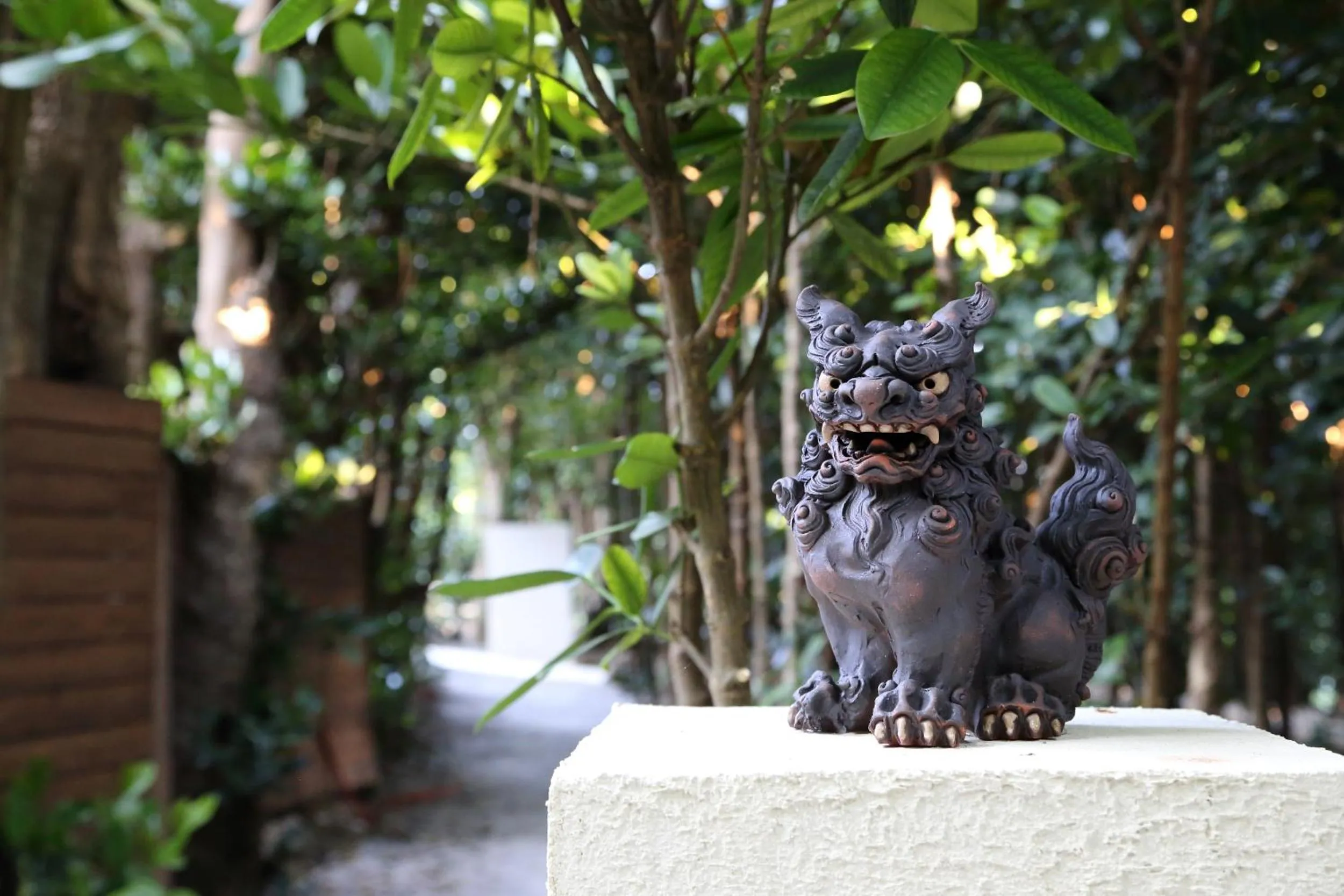 Property logo or sign in Tabinoteitaku Okinawa Bise HOMANN CONCEPT