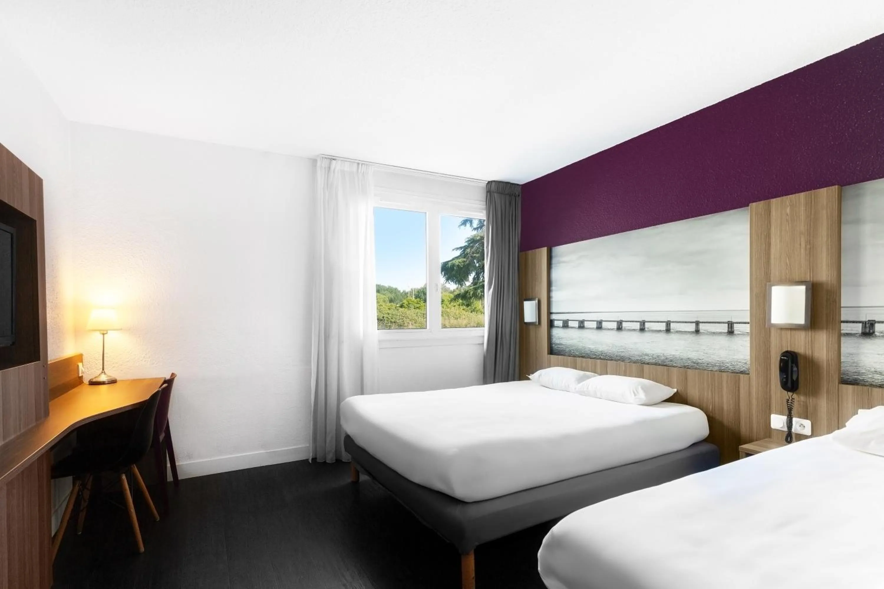 Photo of the whole room, Bed in Brit Hotel Montpellier Parc Expo