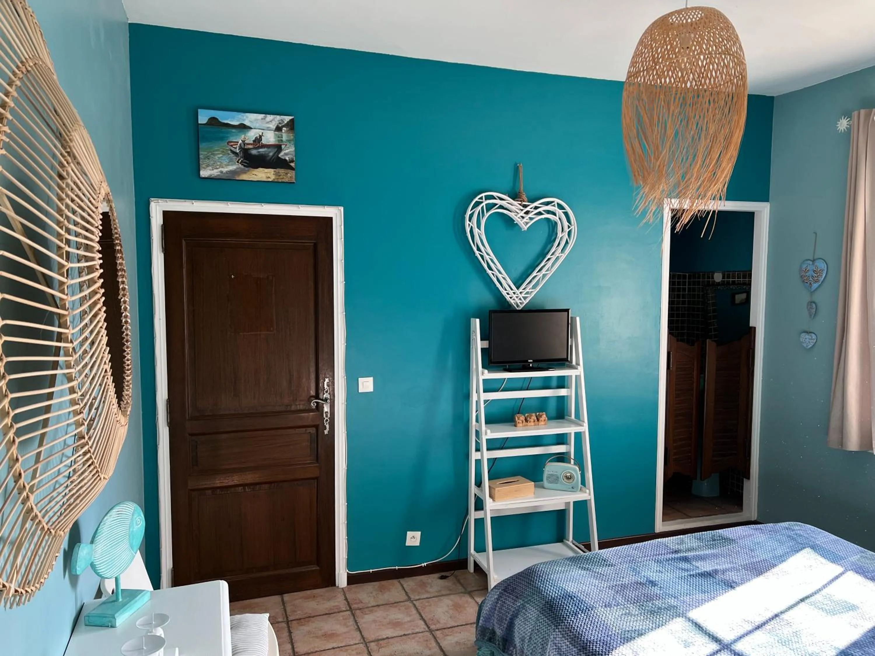 Bed in Bastide du Bonheur Saint Donat