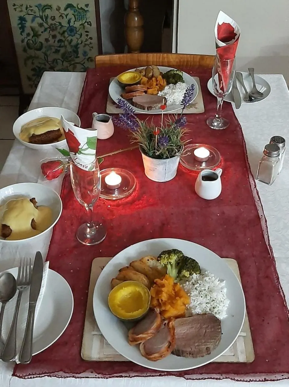 Dinner in Lavender Lane