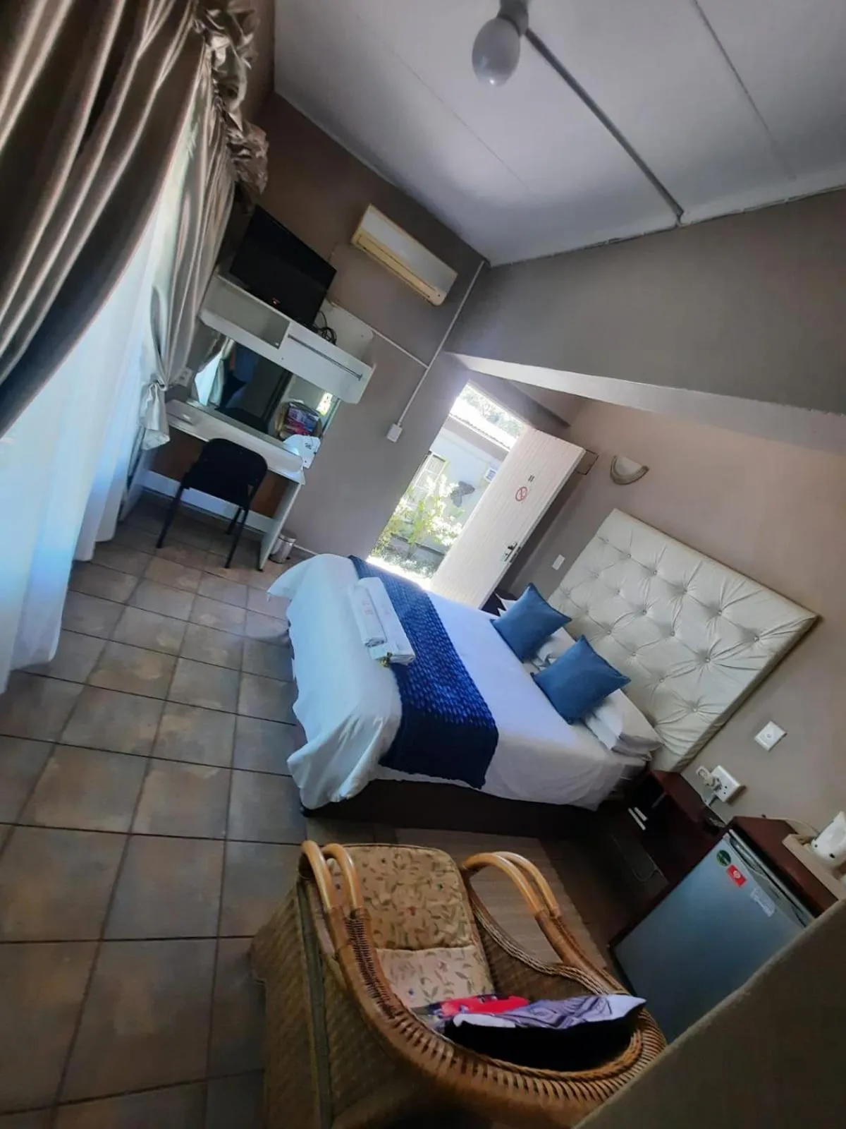 Bedroom, Bed in Lavender Lane