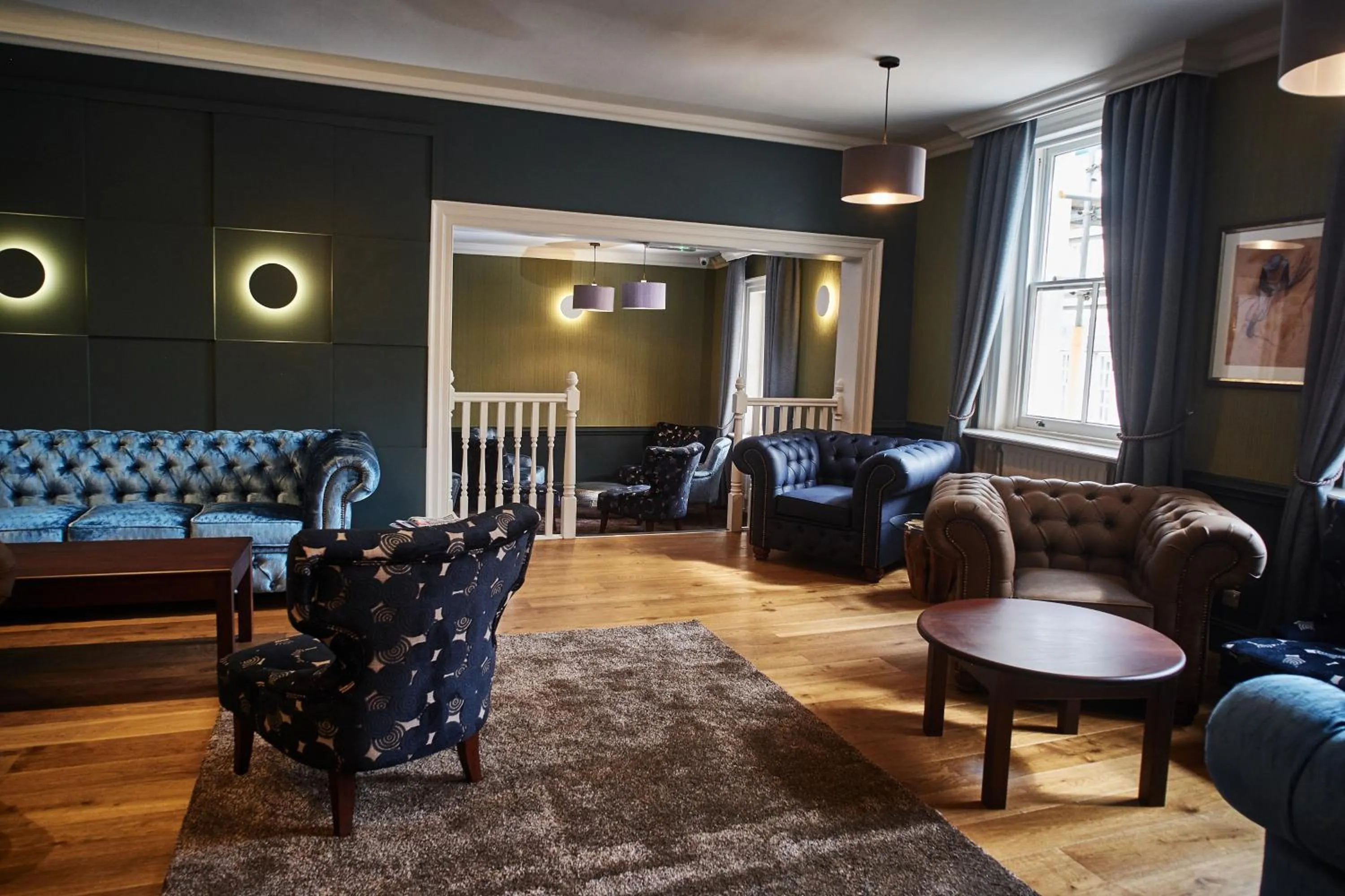 Lounge or bar in The Chequers Hotel