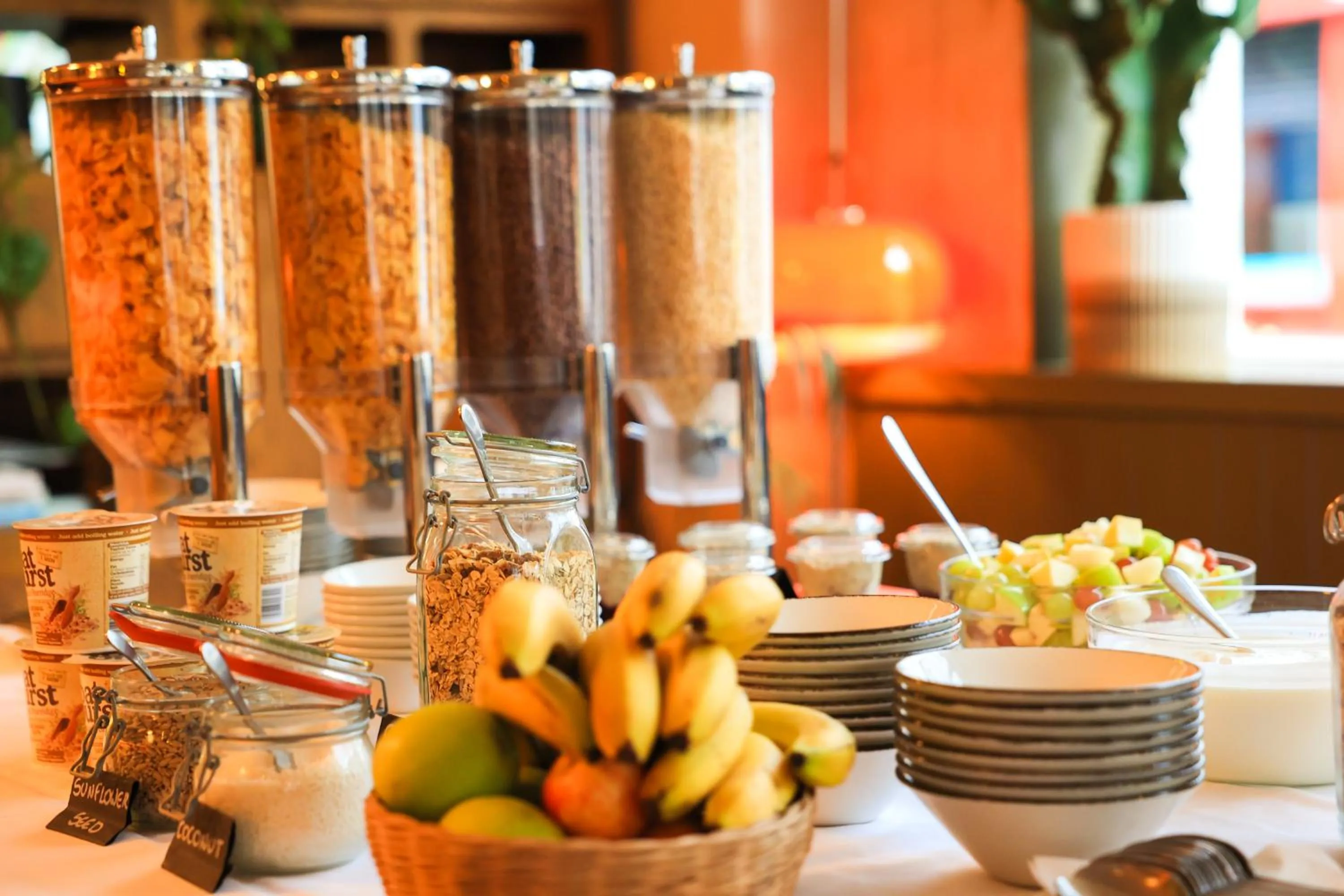 Restaurant/places to eat in Drury Court Hotel