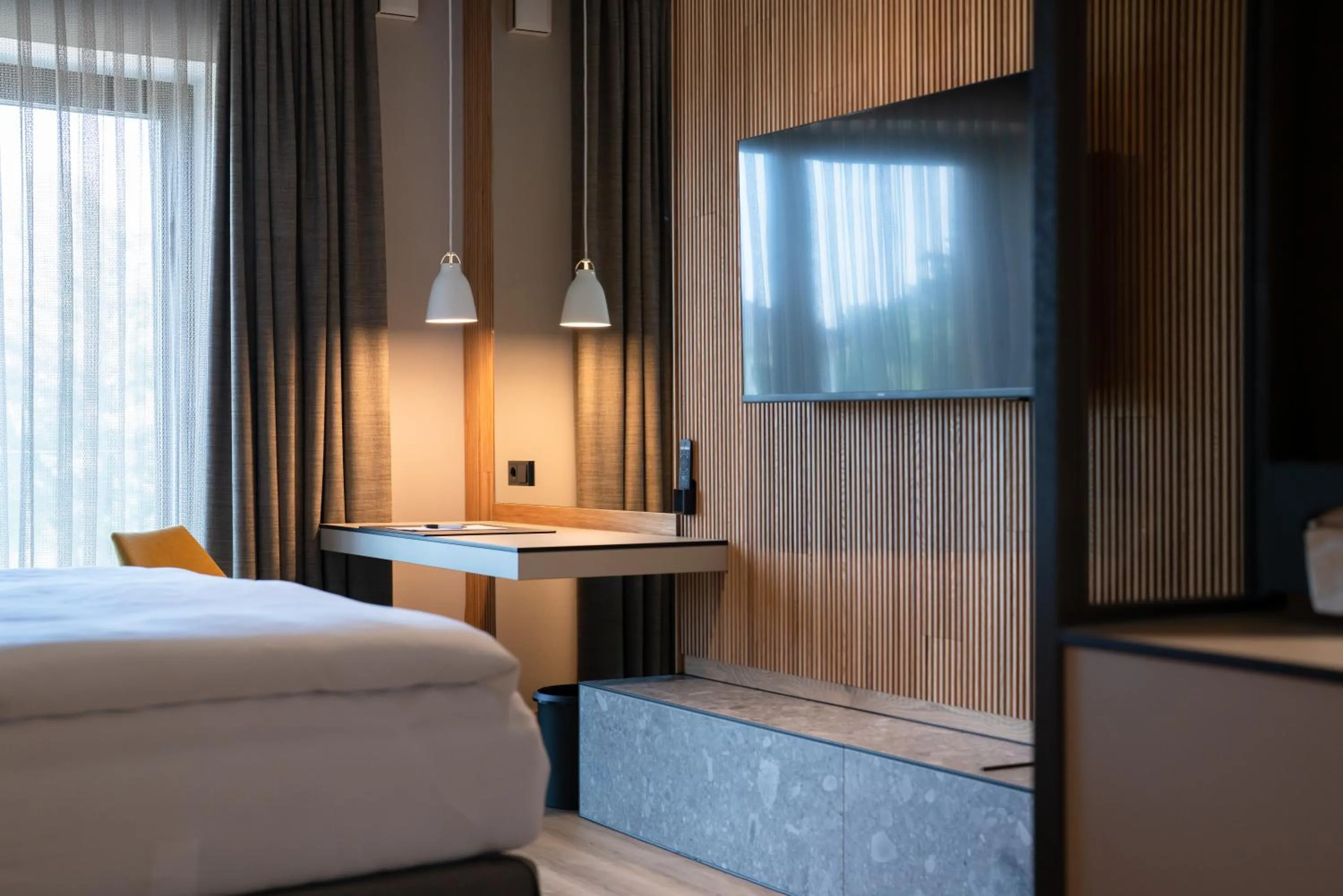 Bedroom, Bed in Thöles Hotel Bücken