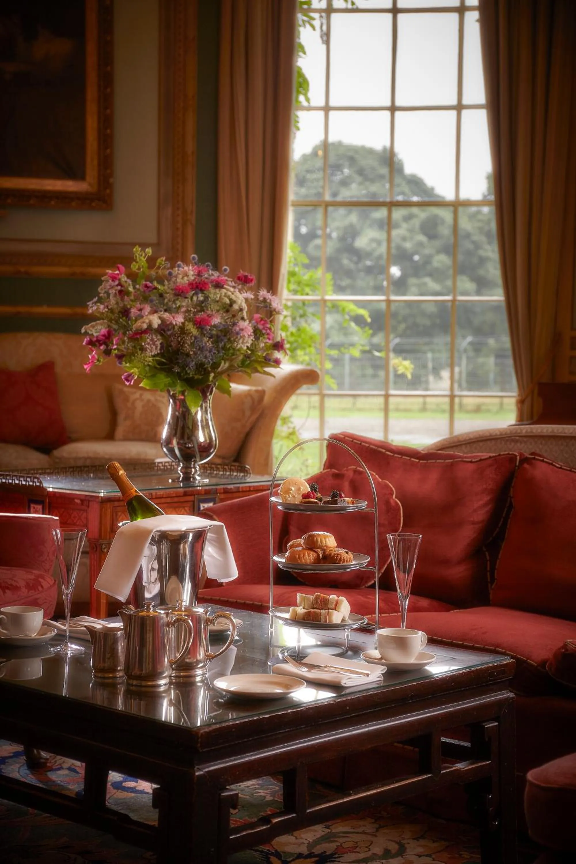 Restaurant/places to eat in Swinton Park