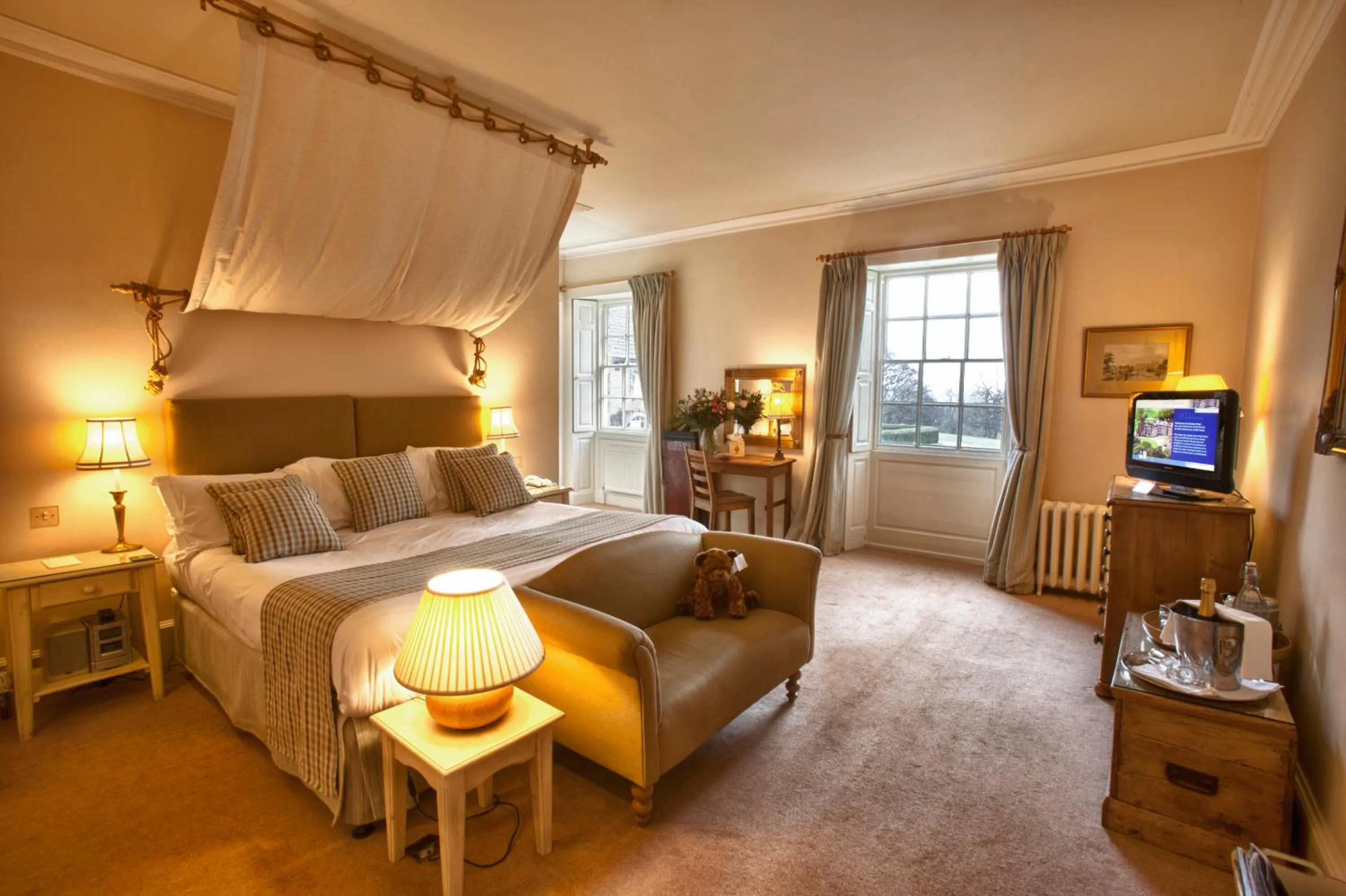 Bedroom, Bed in Swinton Park