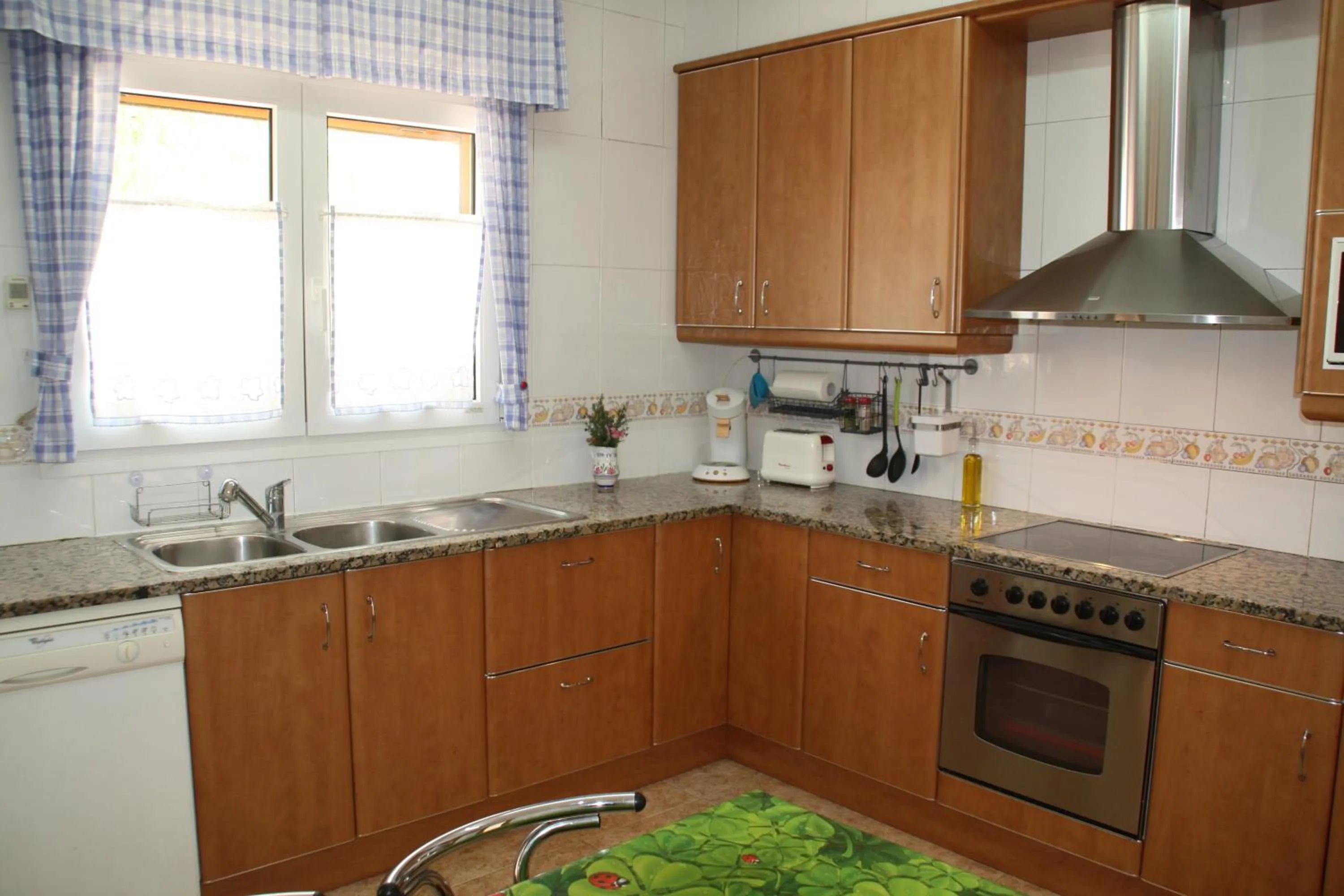 Kitchen or kitchenette in Cal Riba