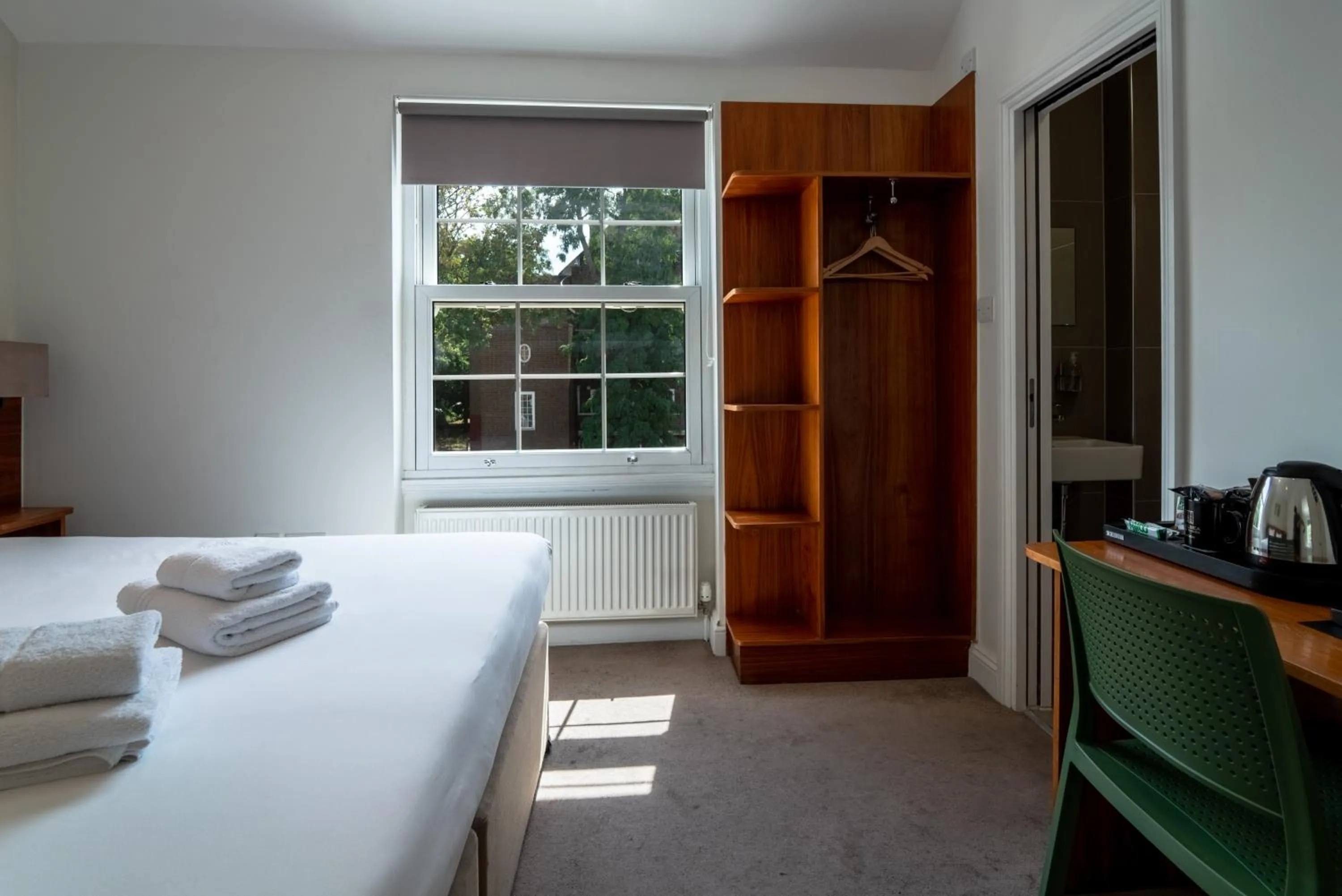 Bed in Chelsea Guest House