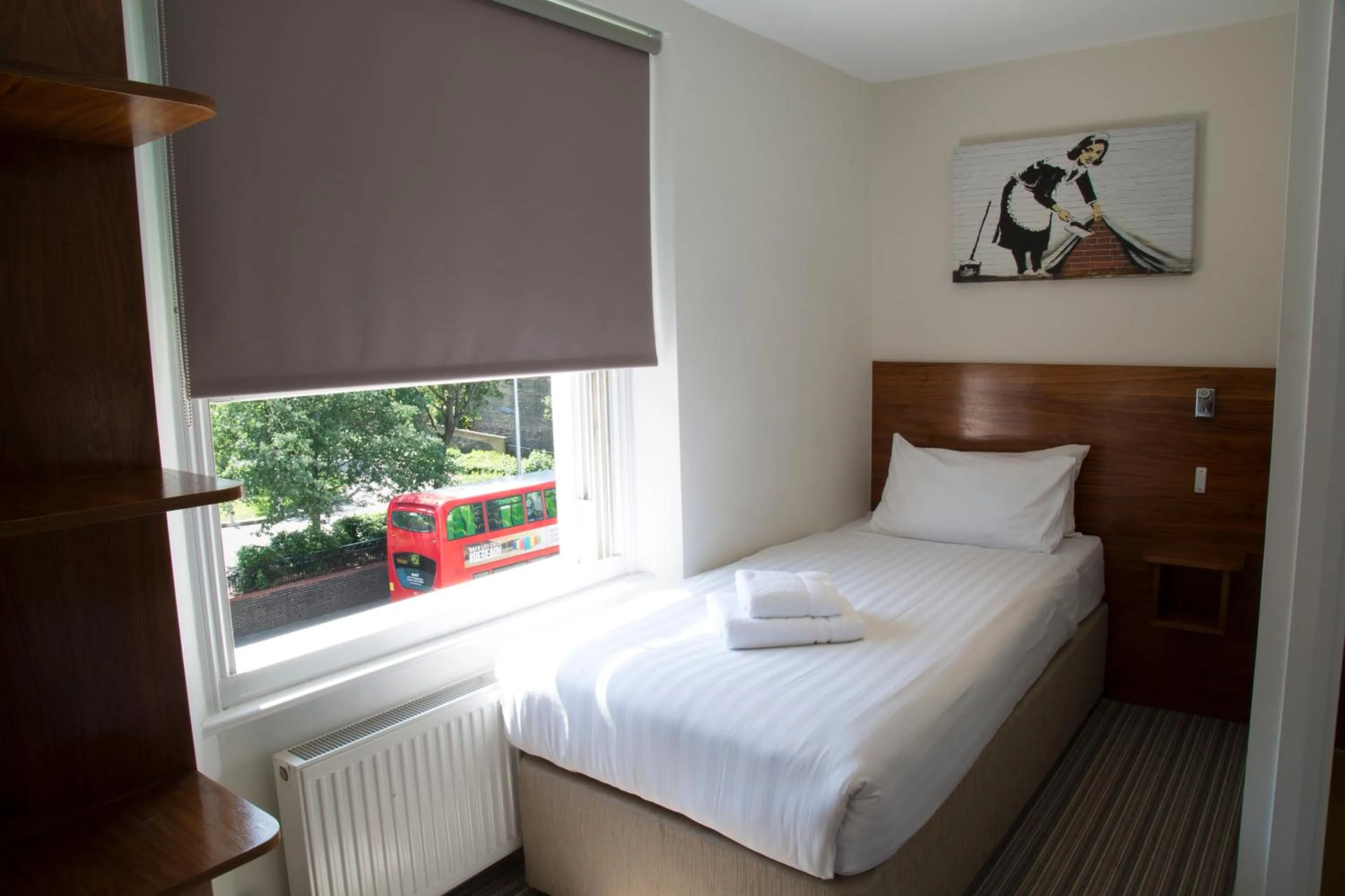 Bed in Chelsea Guest House