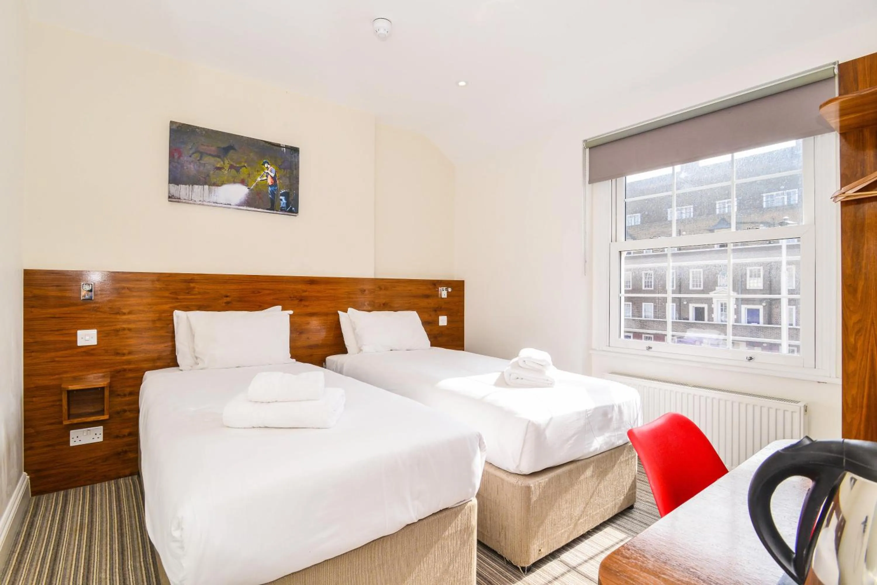 Bed in Chelsea Guest House