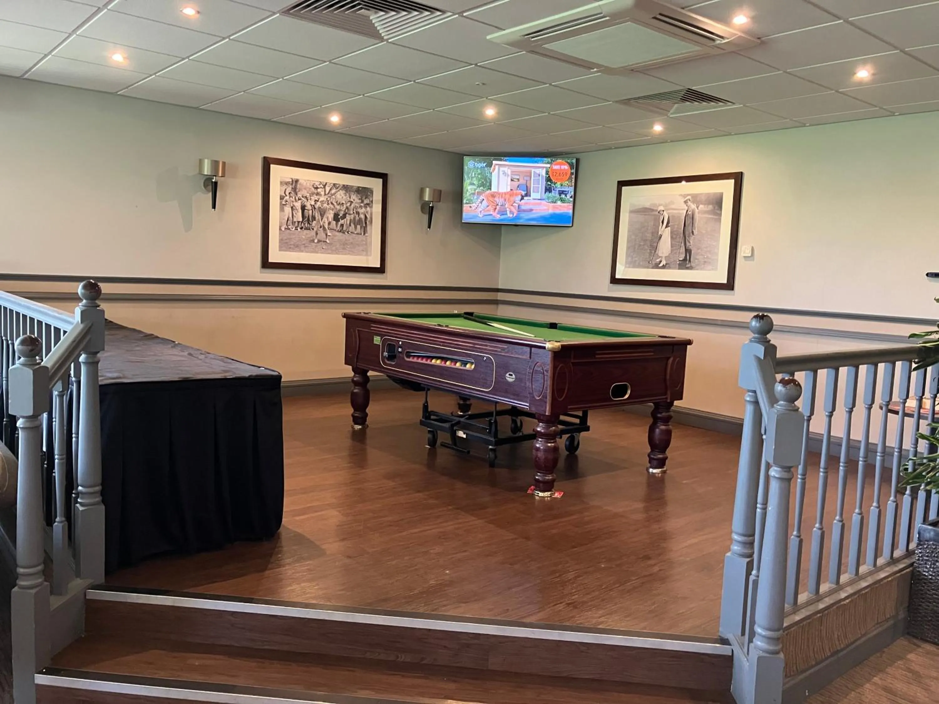 Billiard in China Fleet Country Club