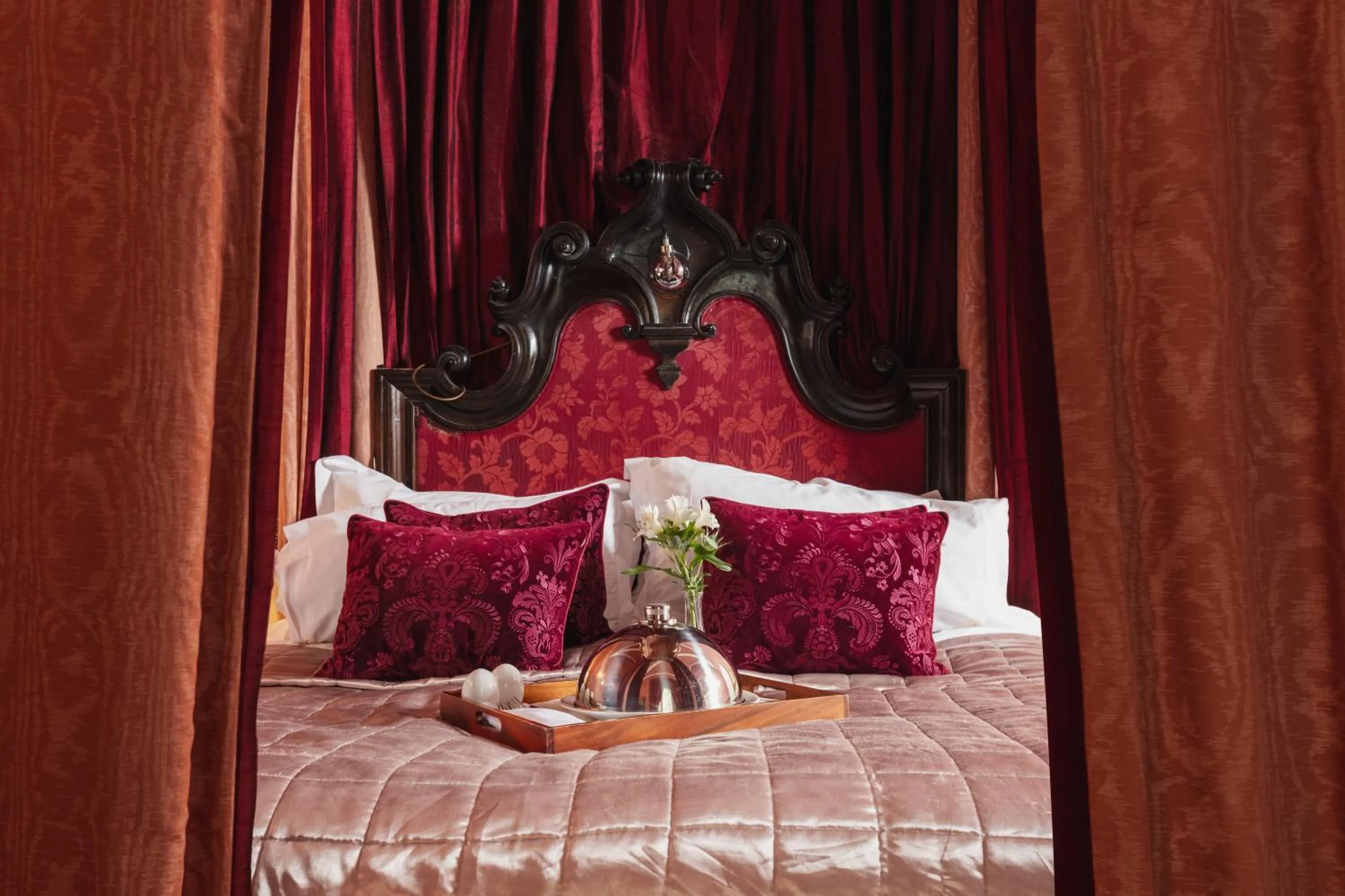 Bed in Lumley Castle Hotel