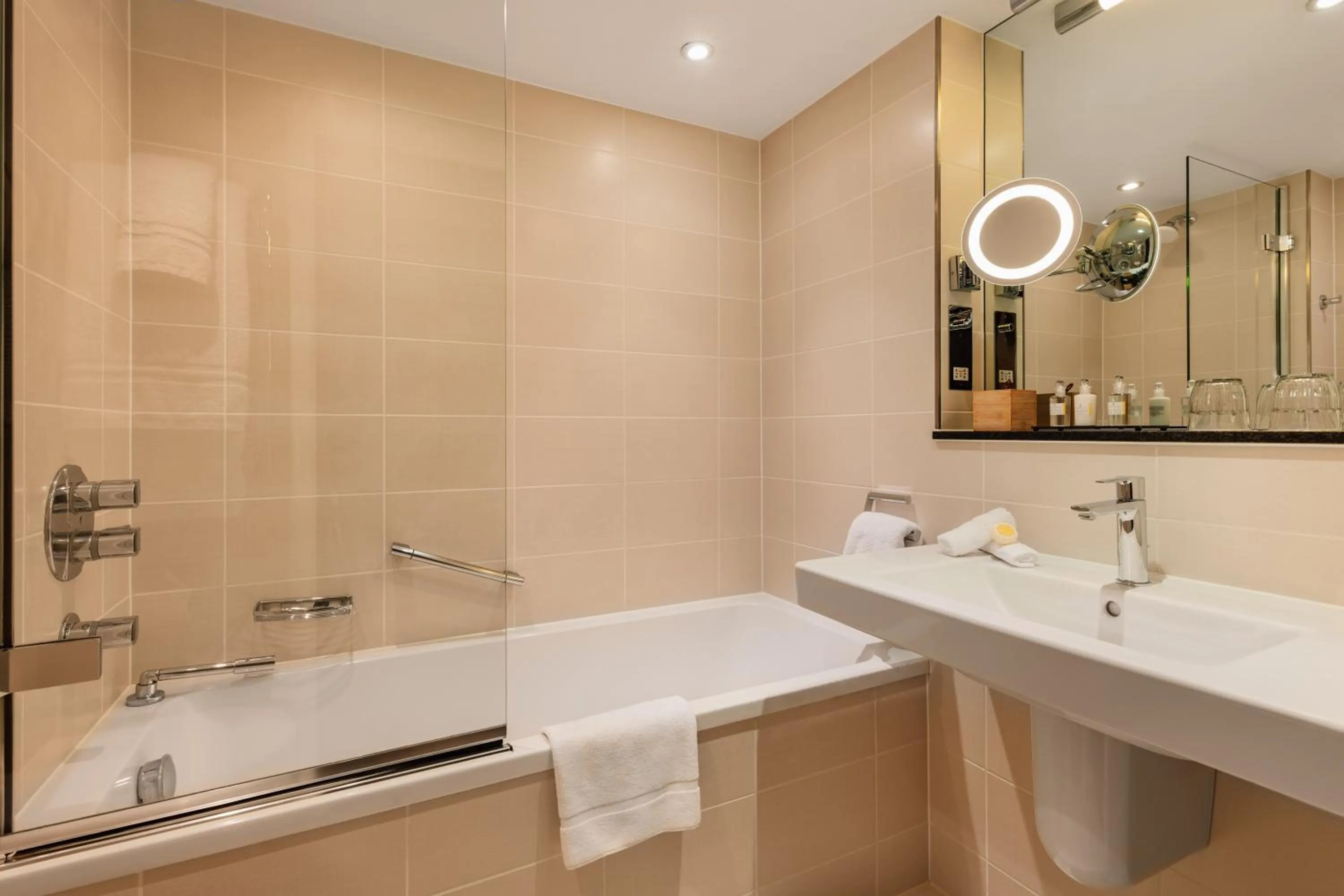 Bathroom in Royal Garden Hotel