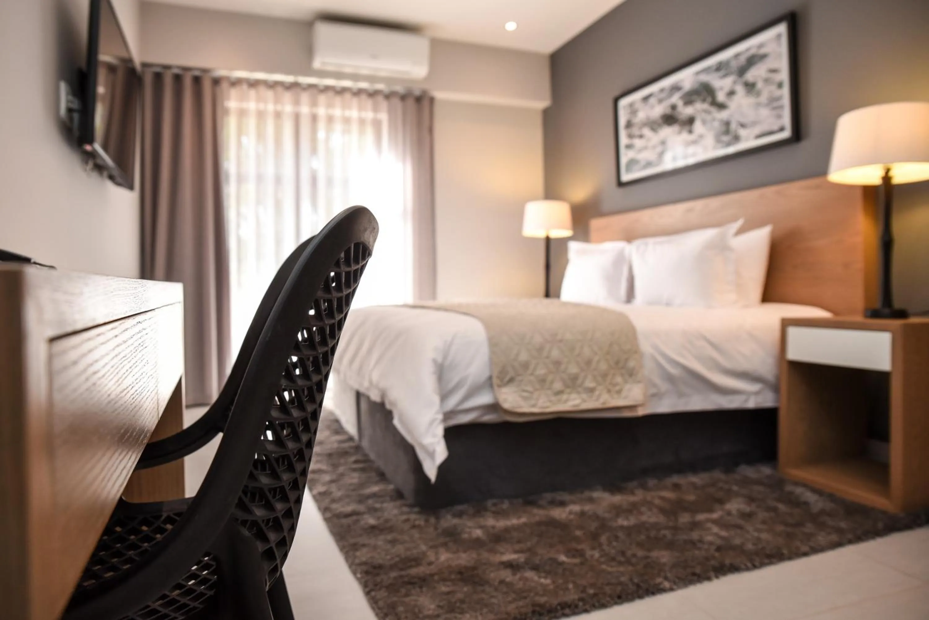 Bedroom, Bed in Mint Hotel Rosebank