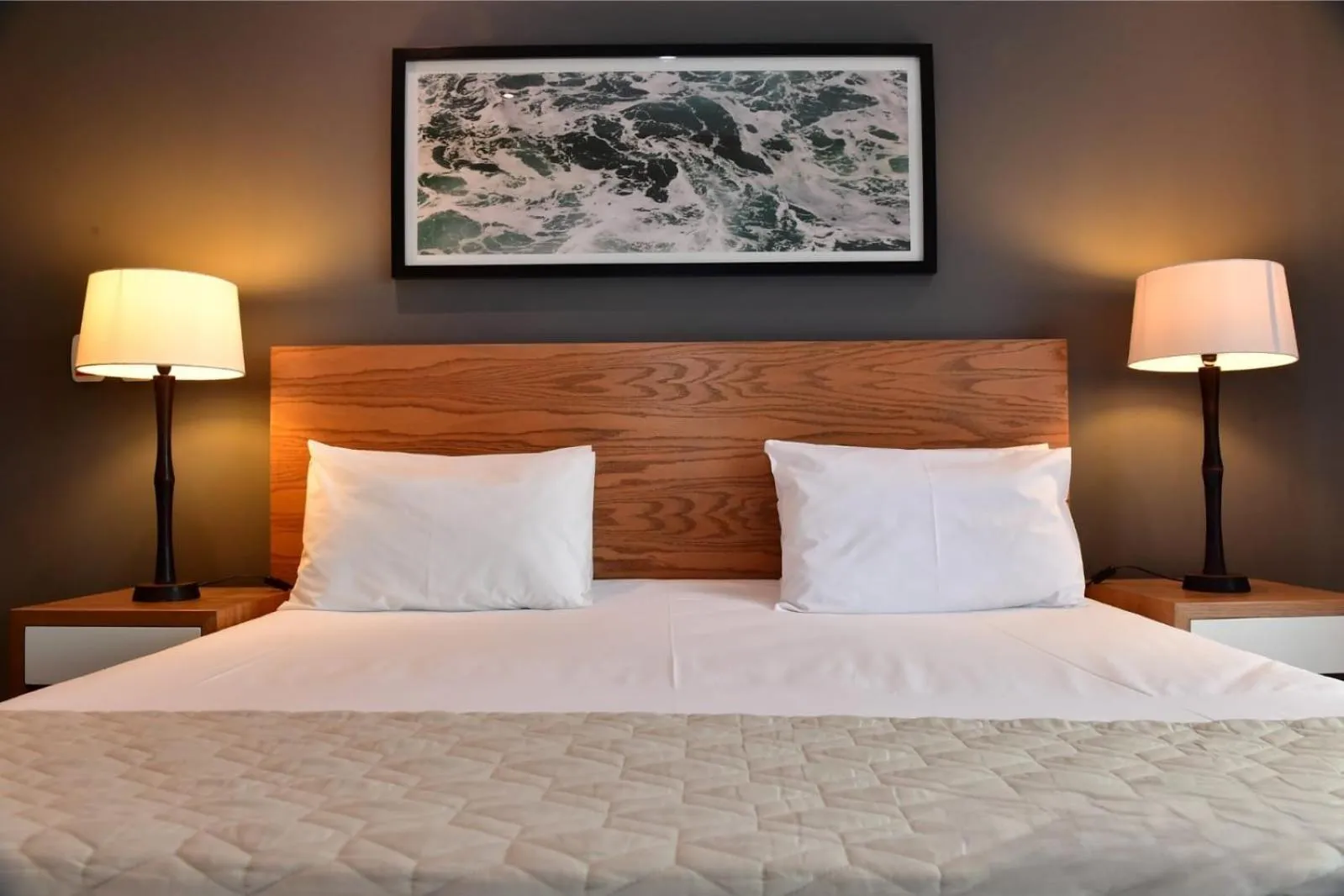 Bedroom, Bed in Mint Hotel Rosebank