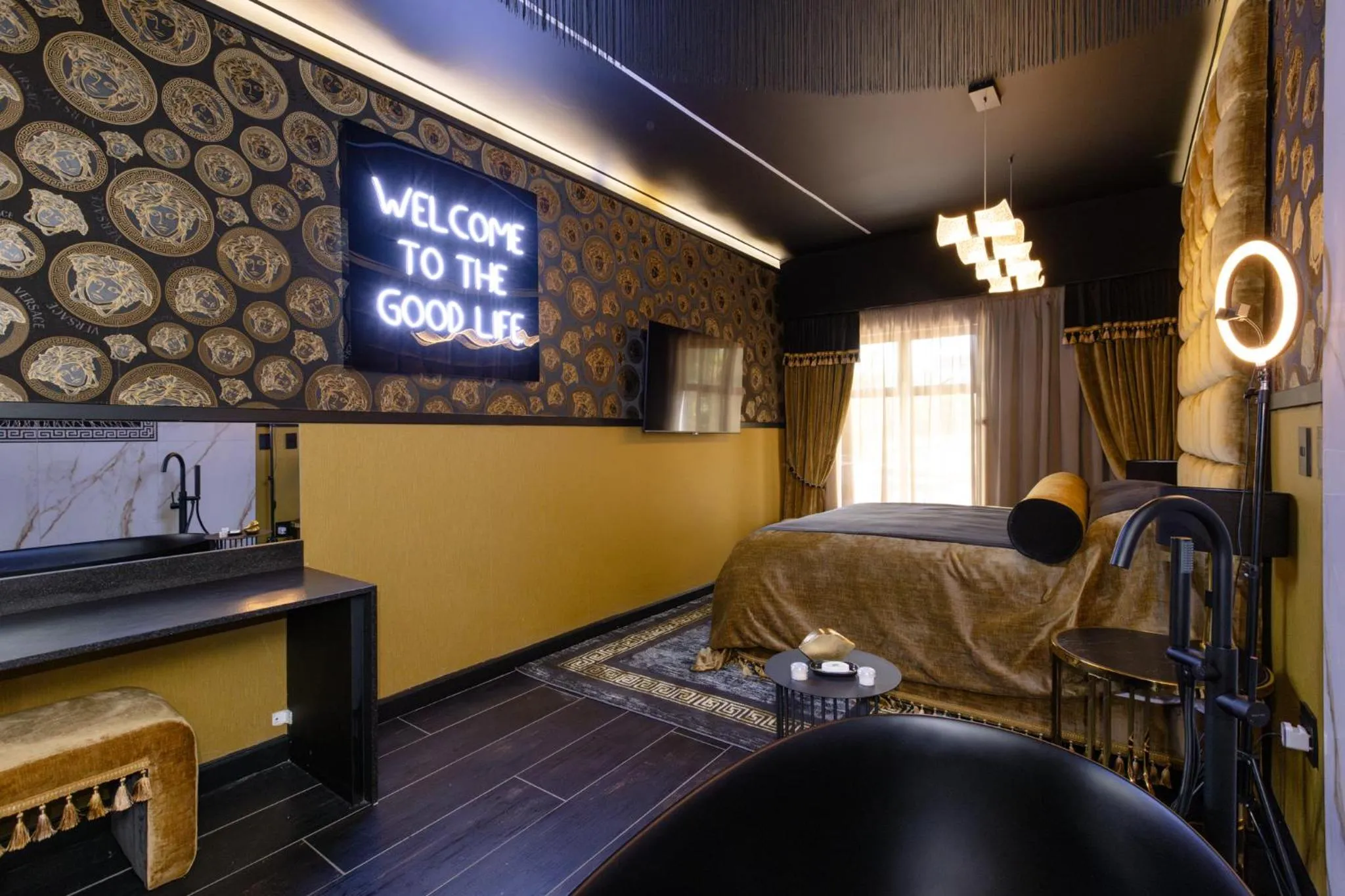 TV and multimedia in Mint Hotel Rosebank