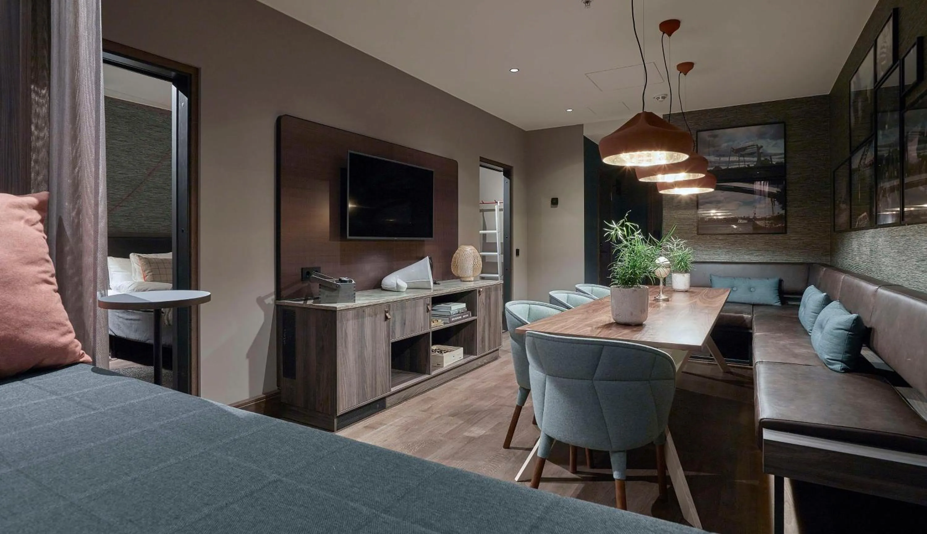 Bedroom in Downtown Camper by Scandic